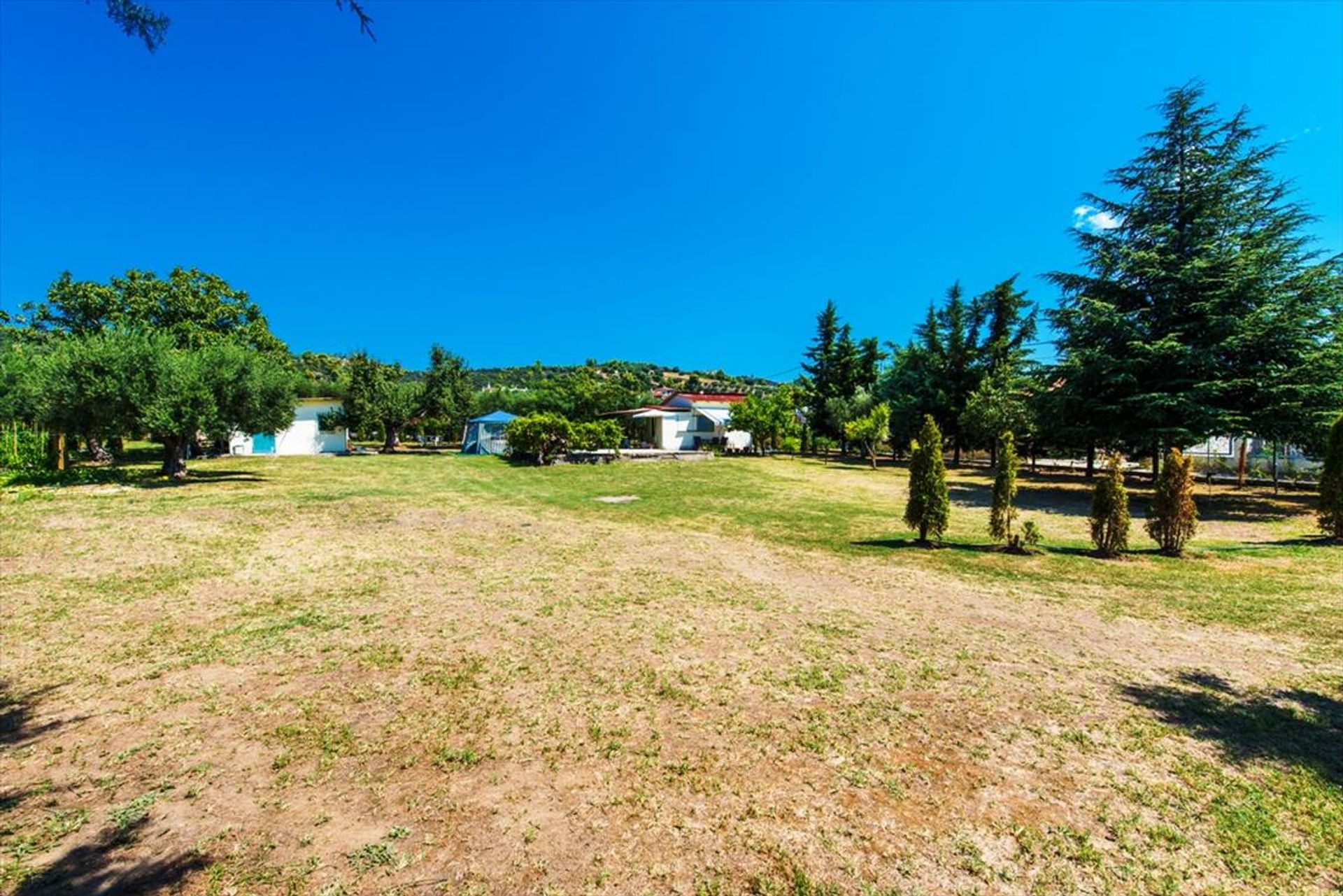 Land in Louloudia,  10805437