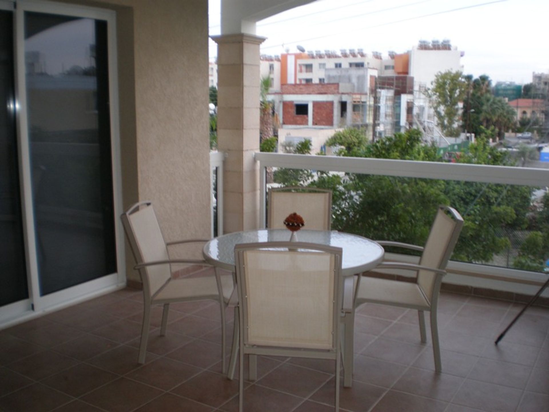 Condominium dans Agios Tychon, Limassol 10806774