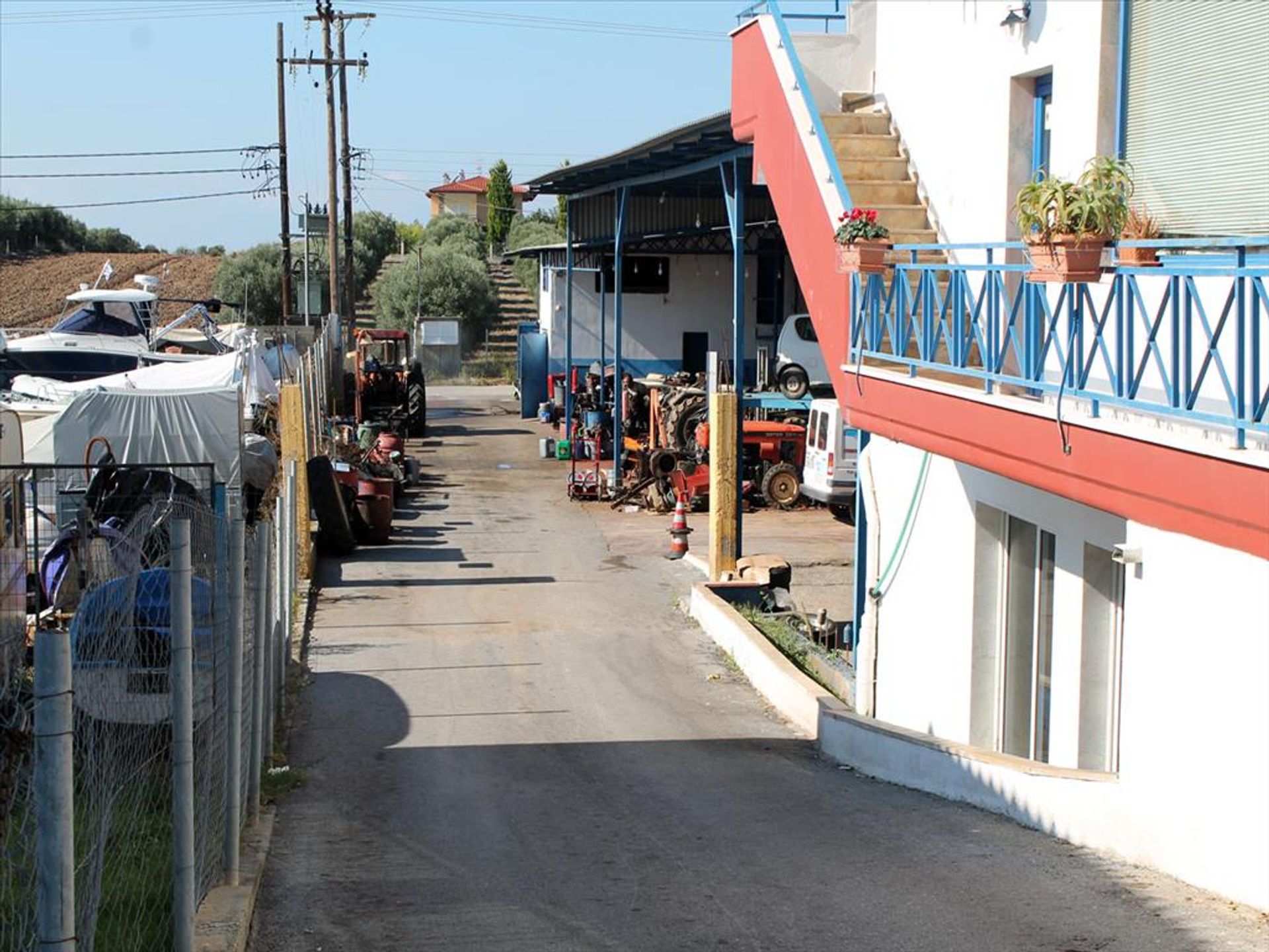 صناعي في Nea Poteidaia, Kentriki Makedonia 10808814