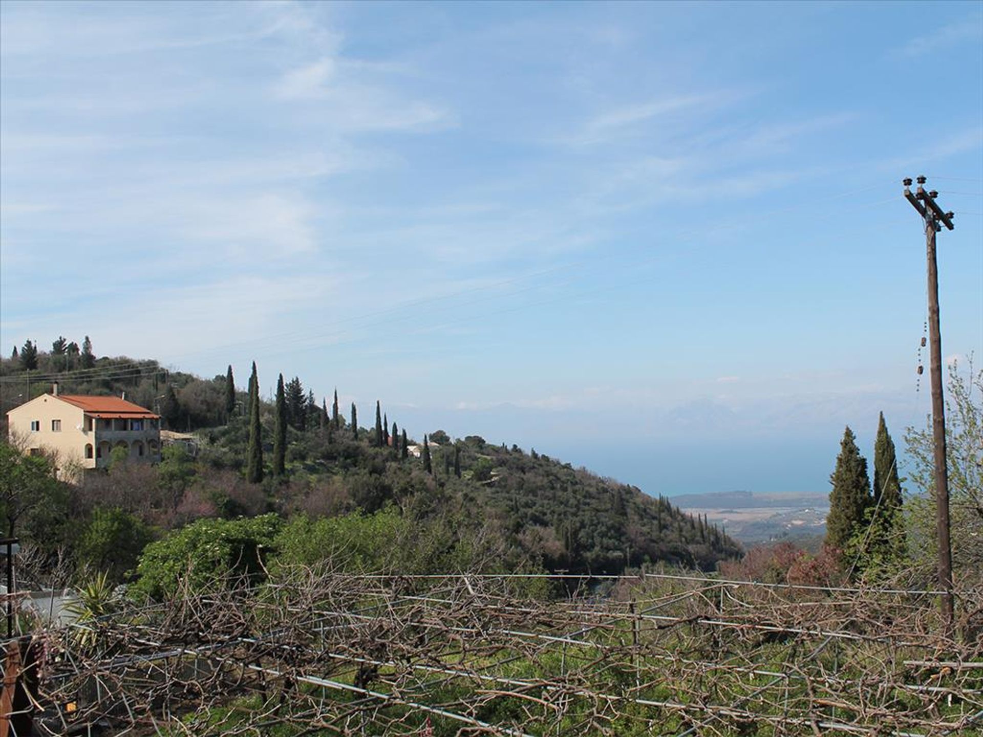 Land in Kassiopi, Ionië Nisia 10809703