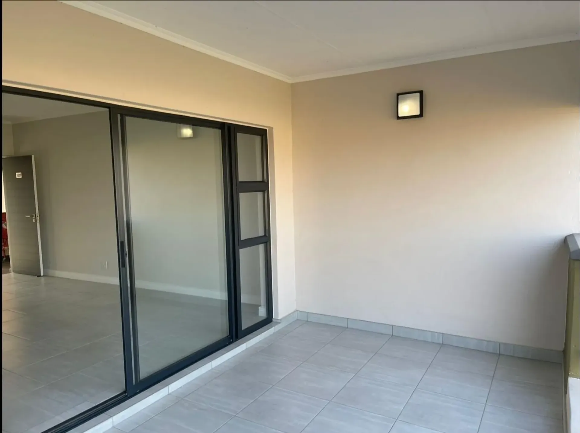 קוֹנדוֹמִינִיוֹן ב Midrand, Gauteng 10810403