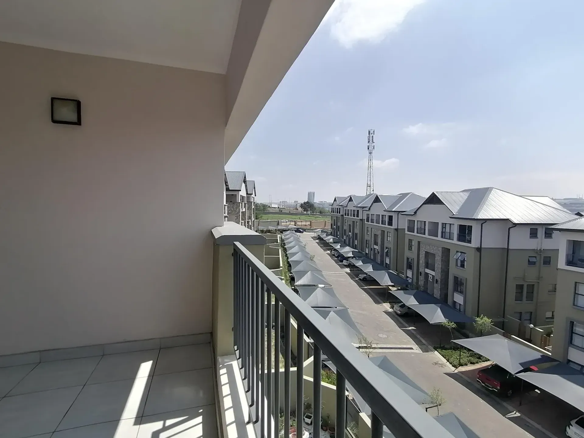 קוֹנדוֹמִינִיוֹן ב Midrand, Gauteng 10810403