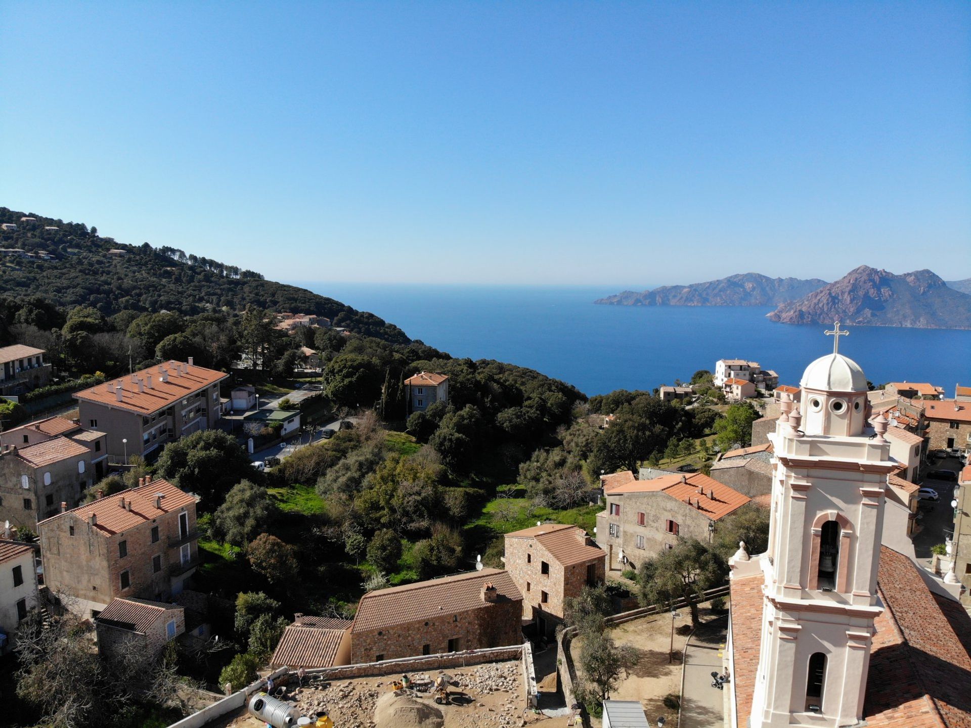 Condominium in Piana, Corsica 10811689