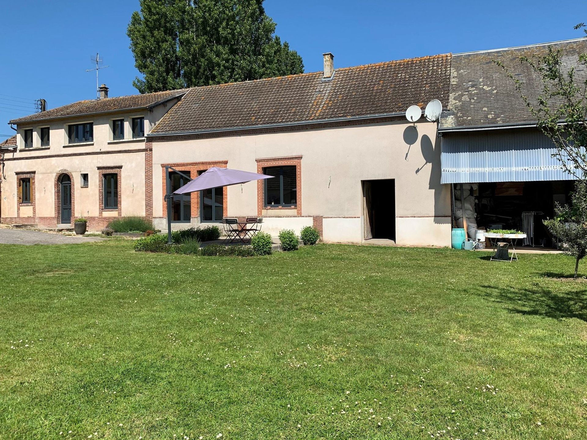 Hus i Cherisy, Centre-Val de Loire 10811818