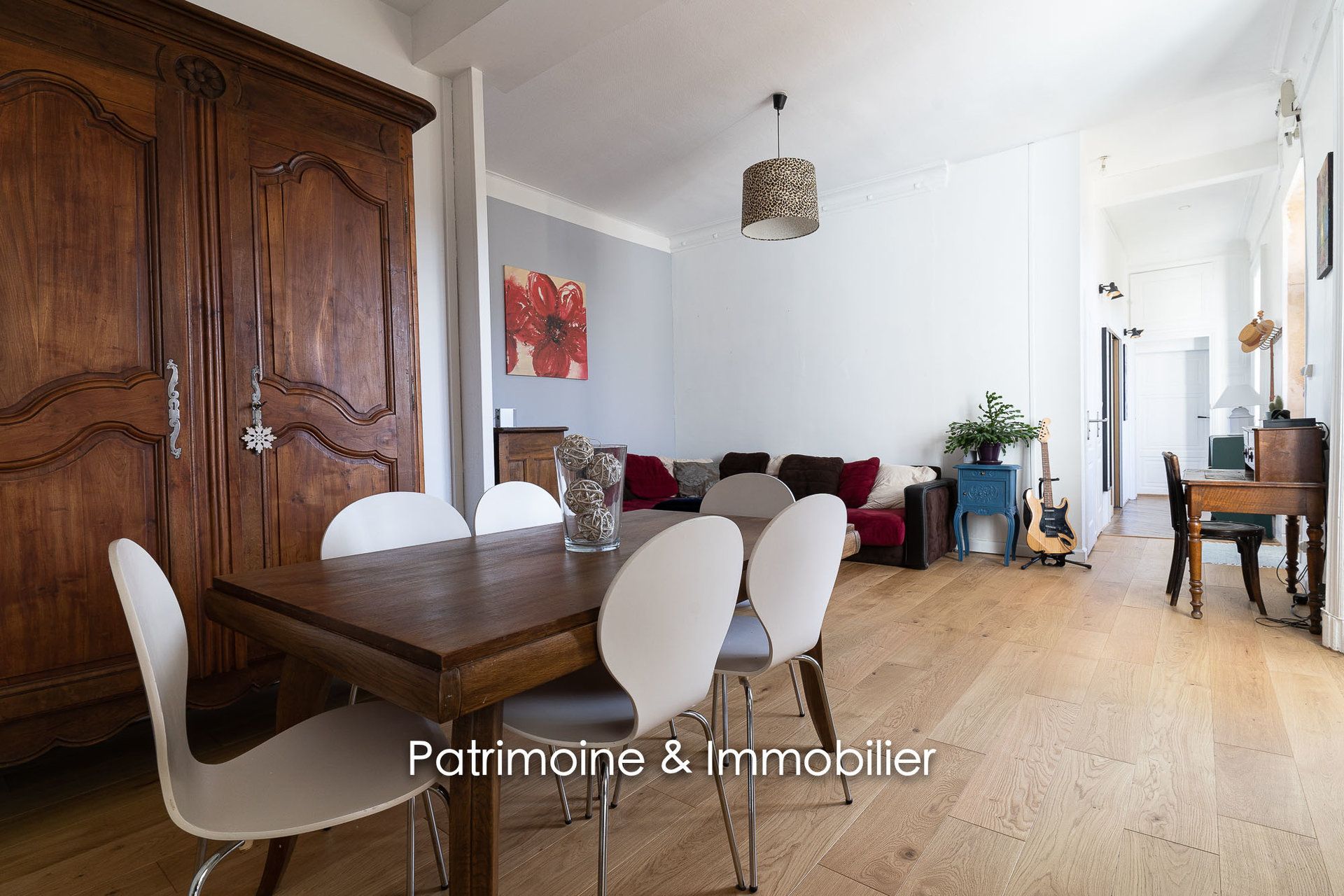 Condominium in Neuville-sur-Saône, Auvergne-Rhône-Alpes 10812477