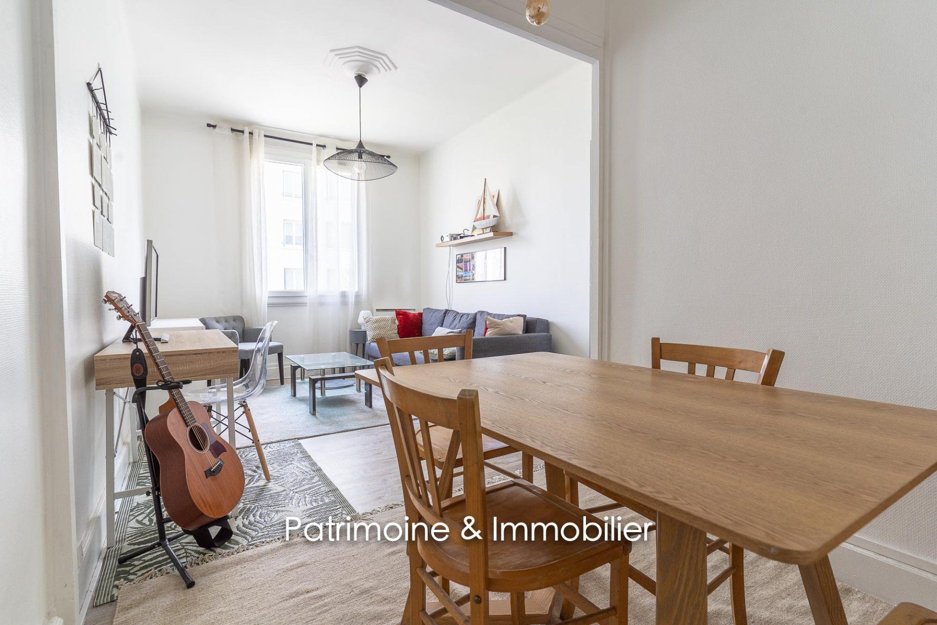 Condominium in Lyon, Auvergne-Rhone-Alpes 10812520