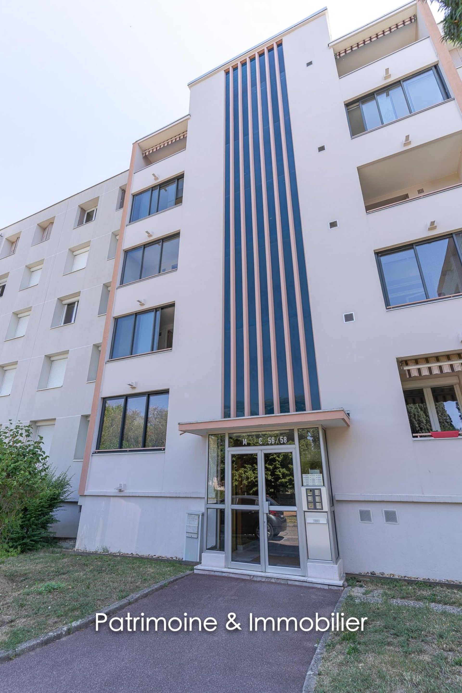 Condominium dans Tassin-la-Demi-Lune, Rhône 10812533