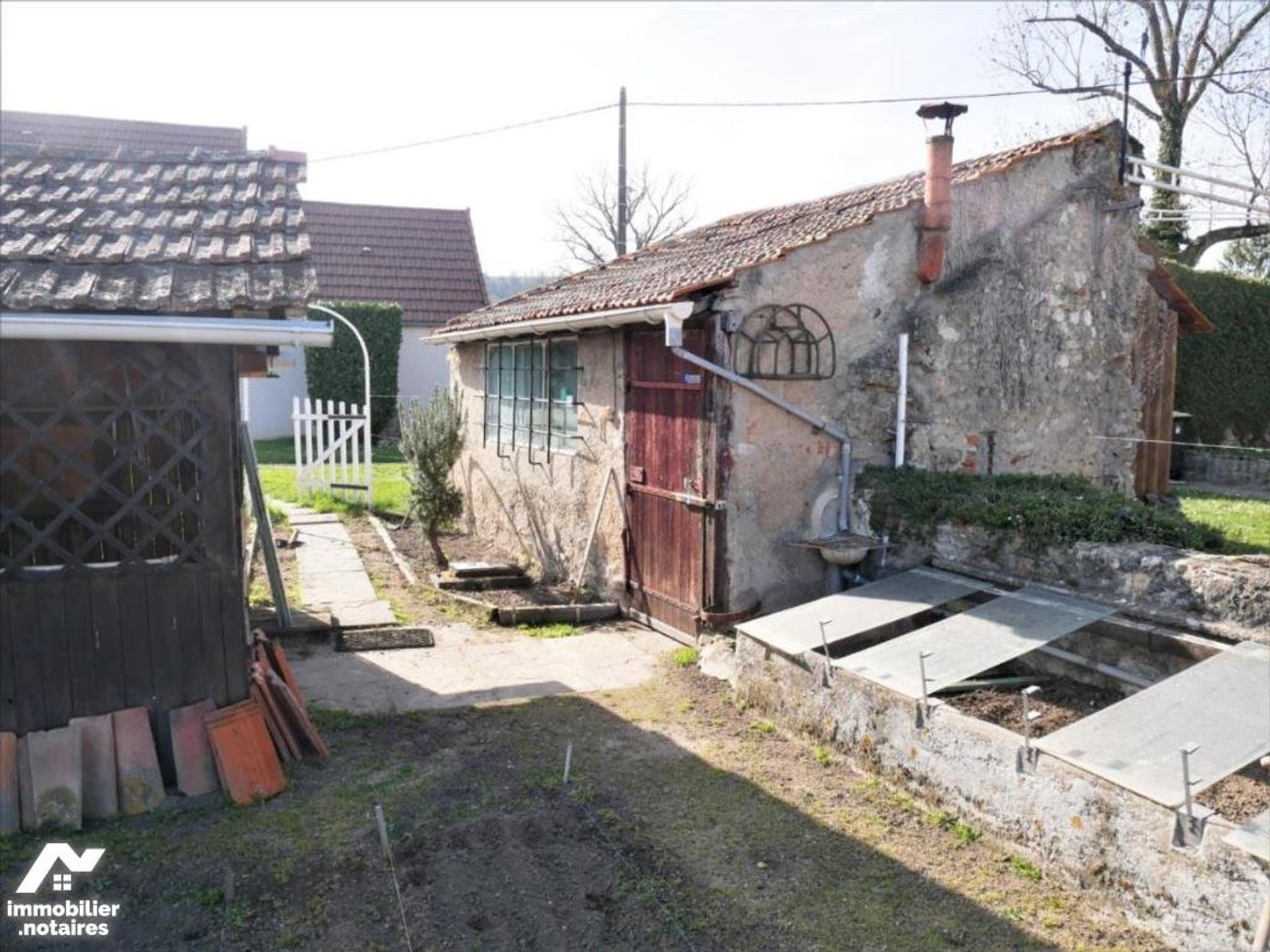 Rumah di Creuzier-le-Neuf, Allier 10812791