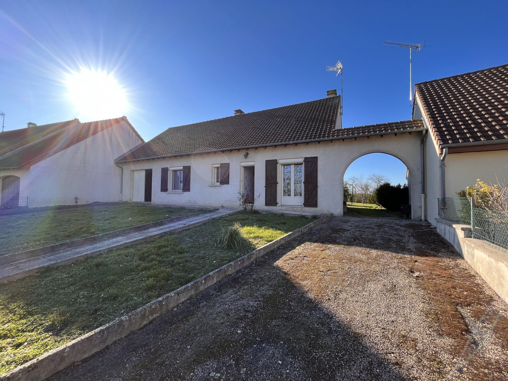 Talo sisään Buxières-les-Mines, Allier 10812890