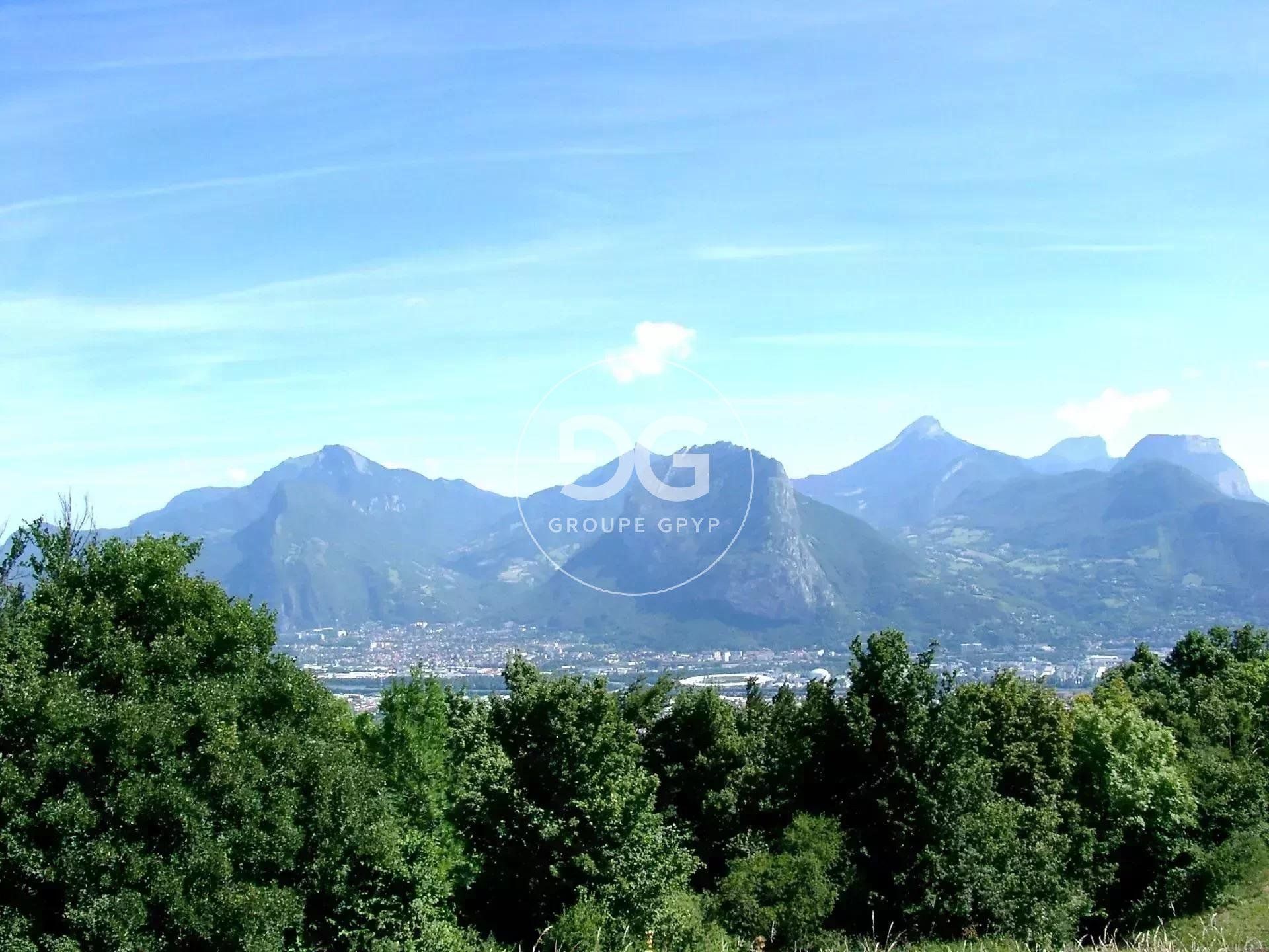 Tanah dalam Seyssinet, Auvergne-Rhone-Alpes 10813036