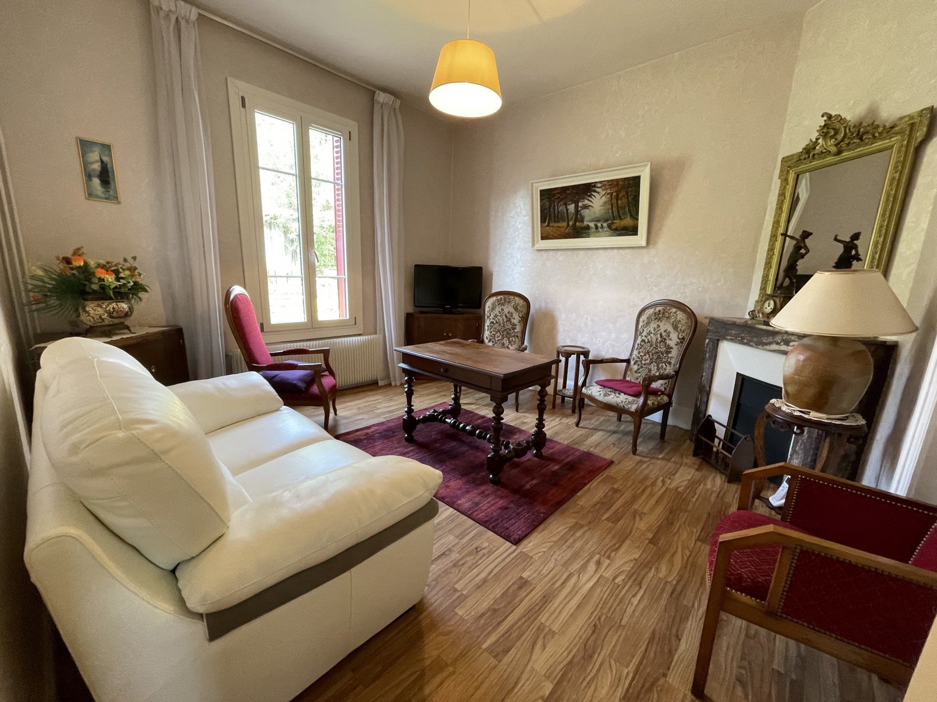 Huis in Bellerive-sur-Allier, Auvergne-Rhone-Alpes 10813224