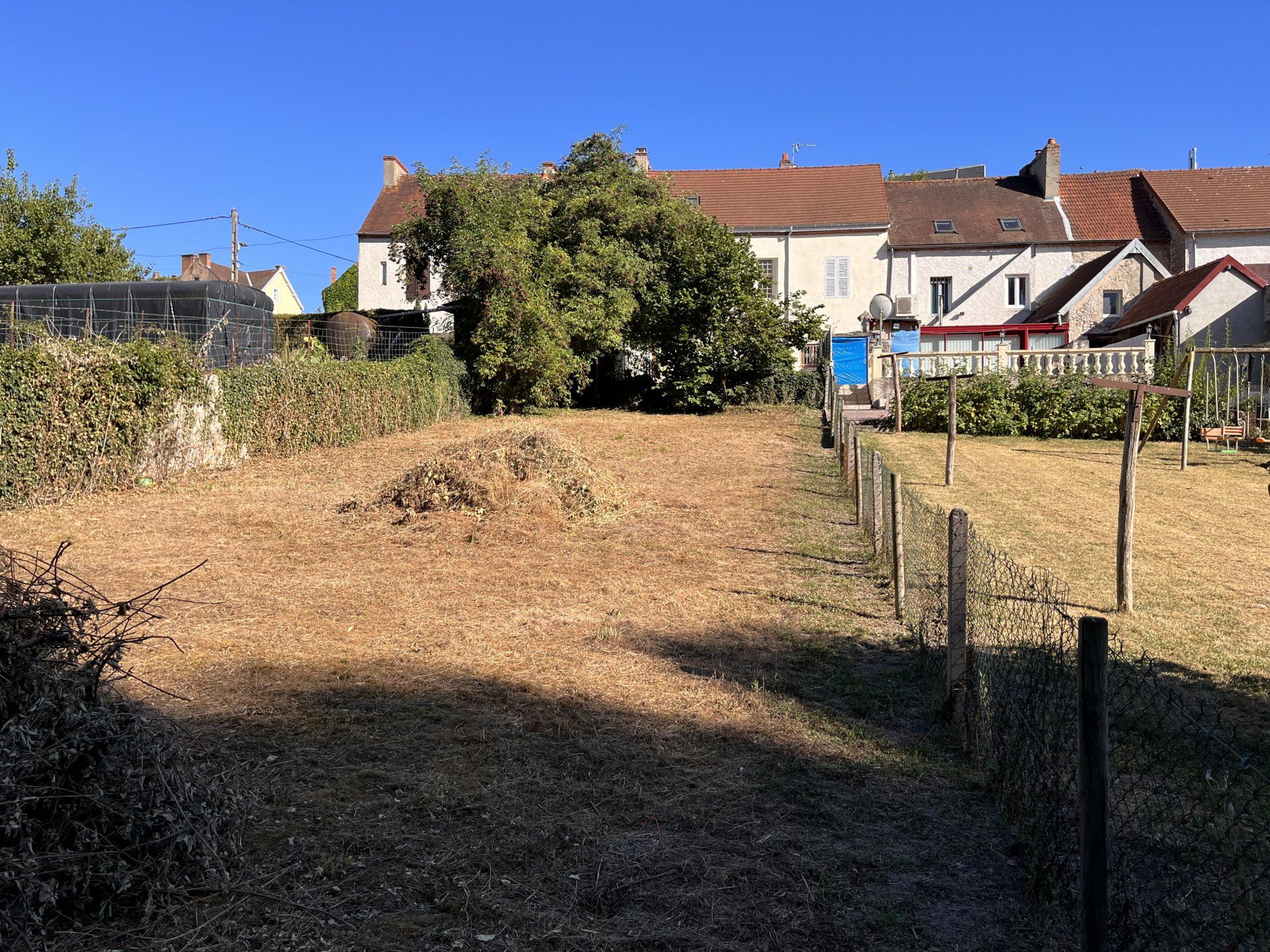 casa en Saint-Gerand-le-Puy, Auvergne-Rhone-Alpes 10813292