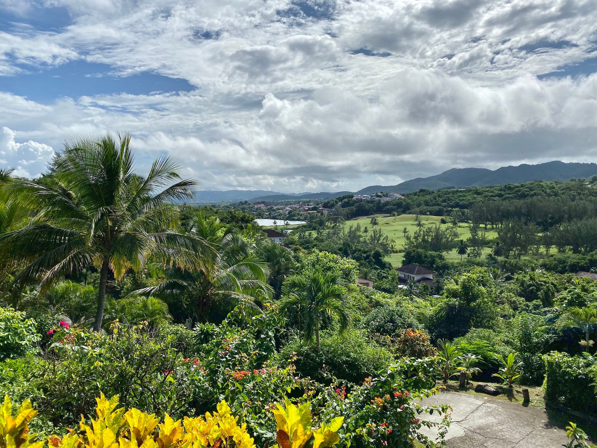 Hus i Les Trois-Îlets, Martinique 10813307