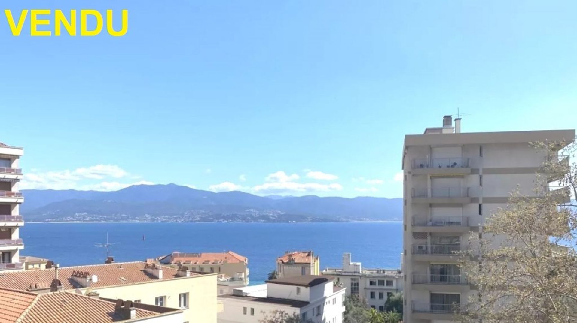 Condominio en Ajaccio, Corse-du-Sud 10813377