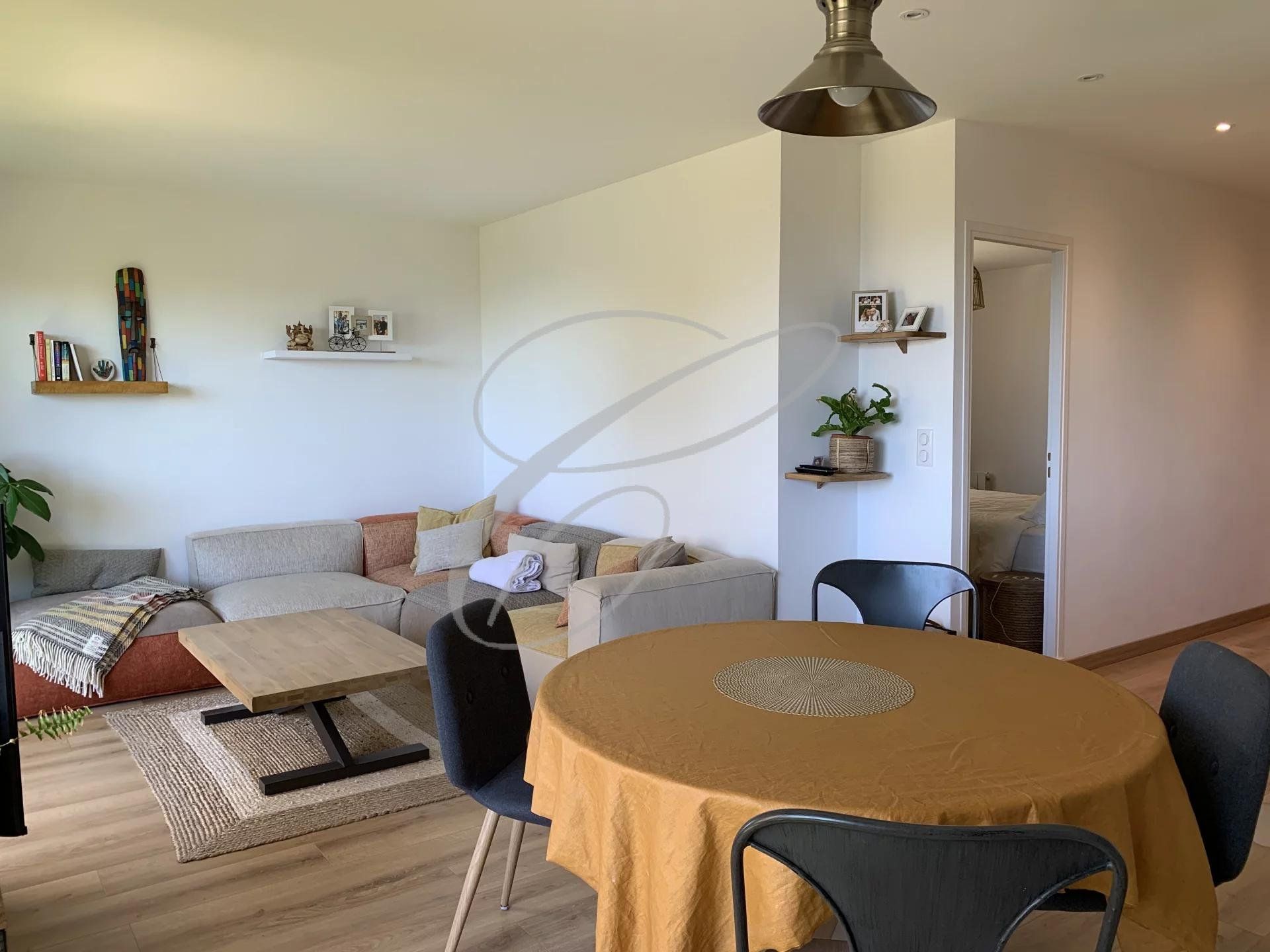 Osakehuoneisto sisään Cap Martin, Provence-Alpes-Cote d'Azur 10813700