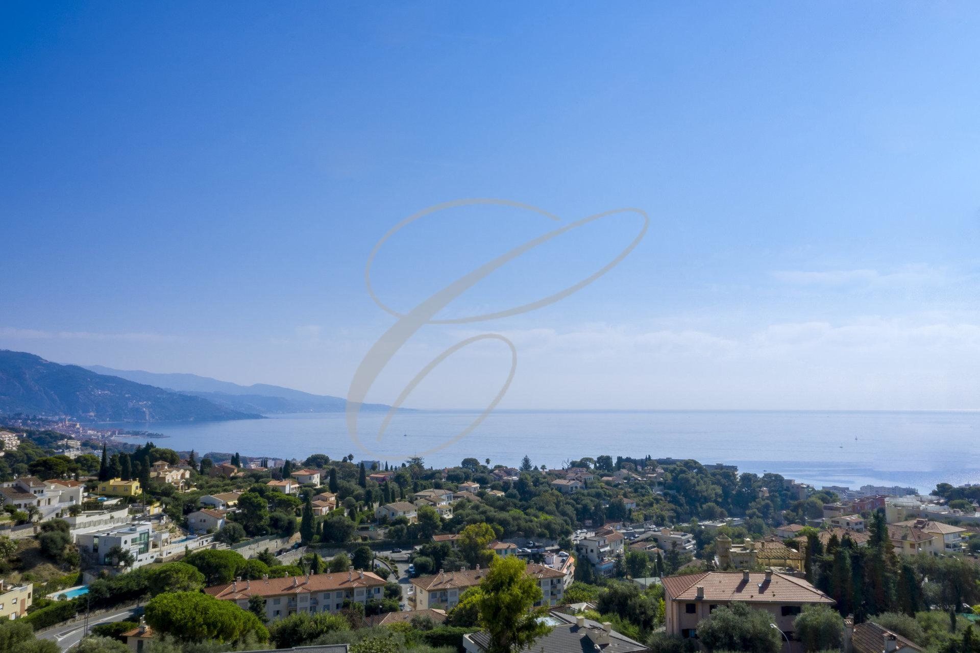 Residencial en Roquebrune-Cap-Martin, Alpes-Maritimes 10813800