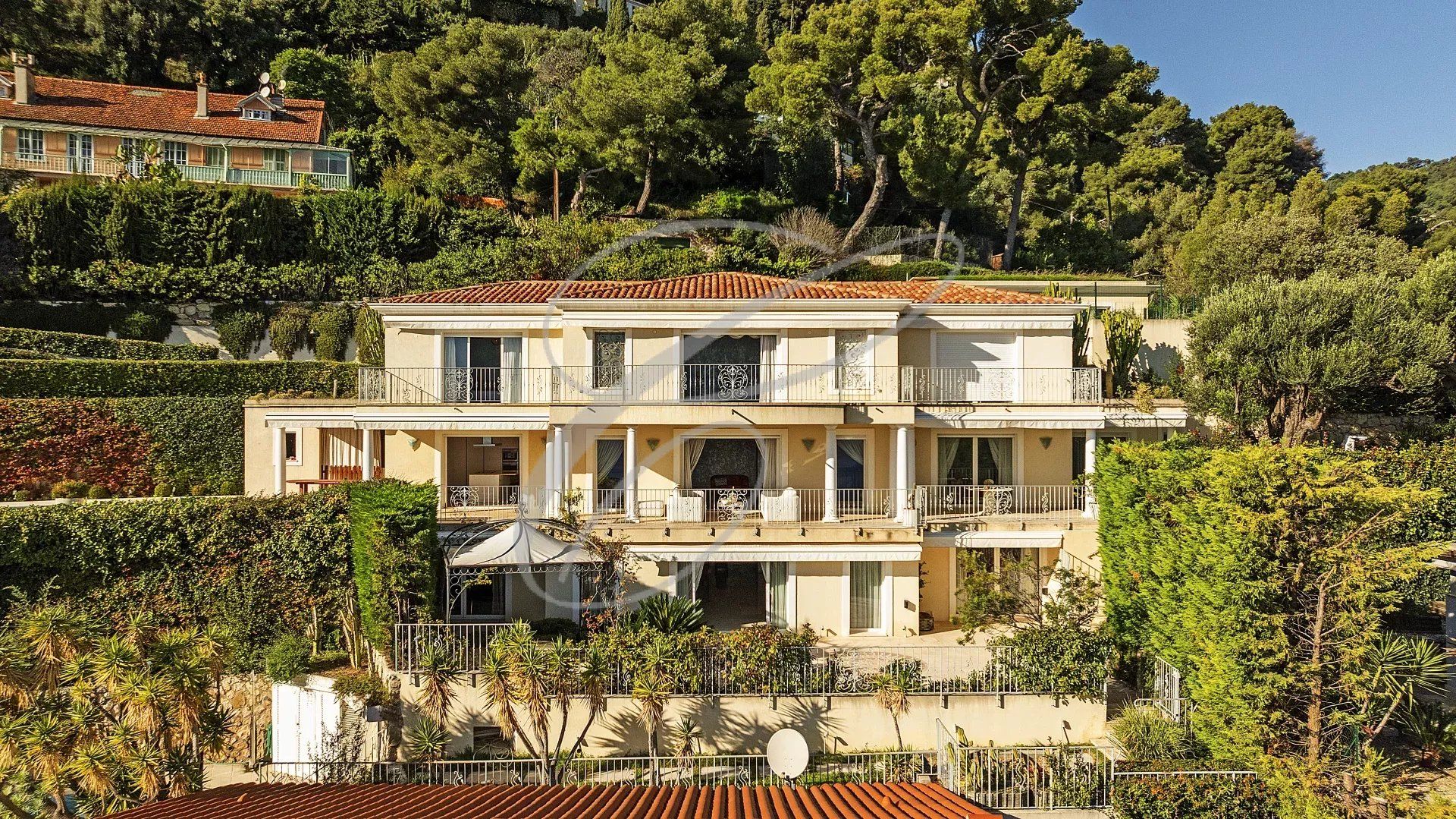 住宅 在 Roquebrune-Cap-Martin, Alpes-Maritimes 10813805