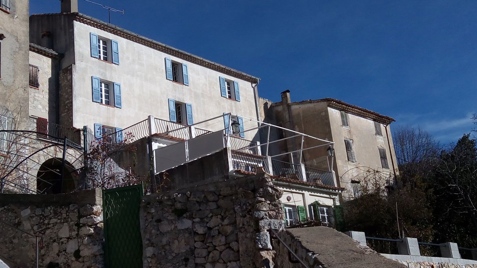 Rumah di Coursegoules, Alpes-Maritimes 10813889