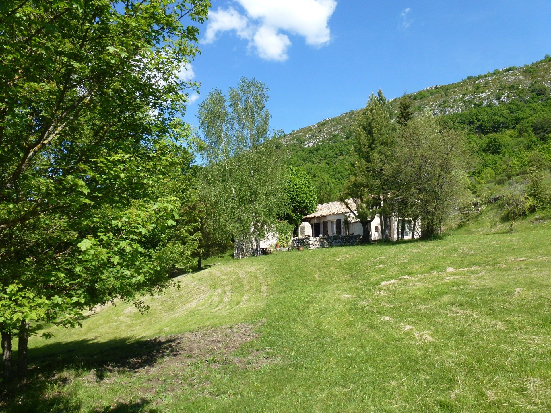 σπίτι σε Coursegoules, Provence-Alpes-Cote d'Azur 10813925