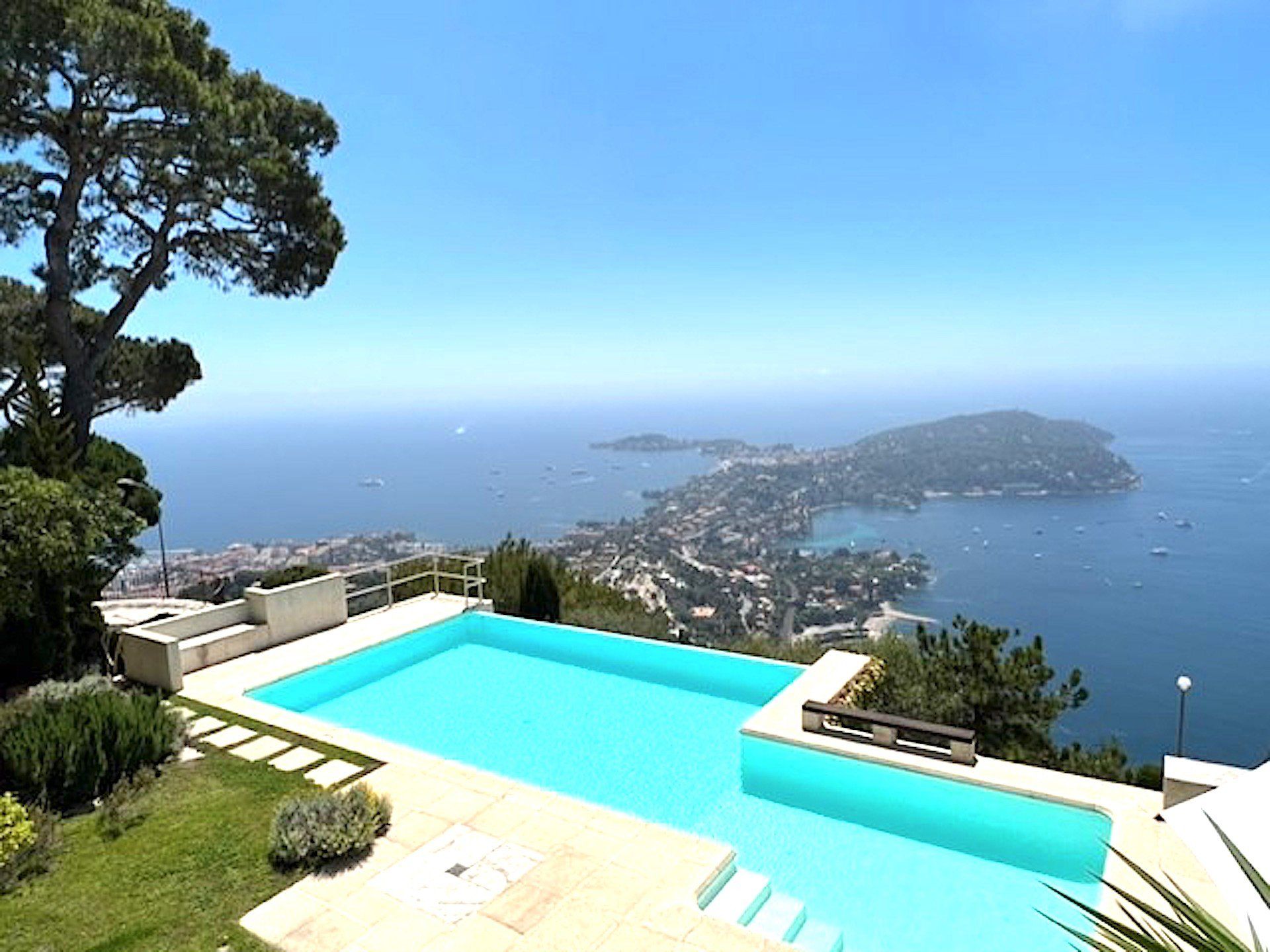 公寓 在 Villefranche-sur-Mer, Provence-Alpes-Cote d'Azur 10813982