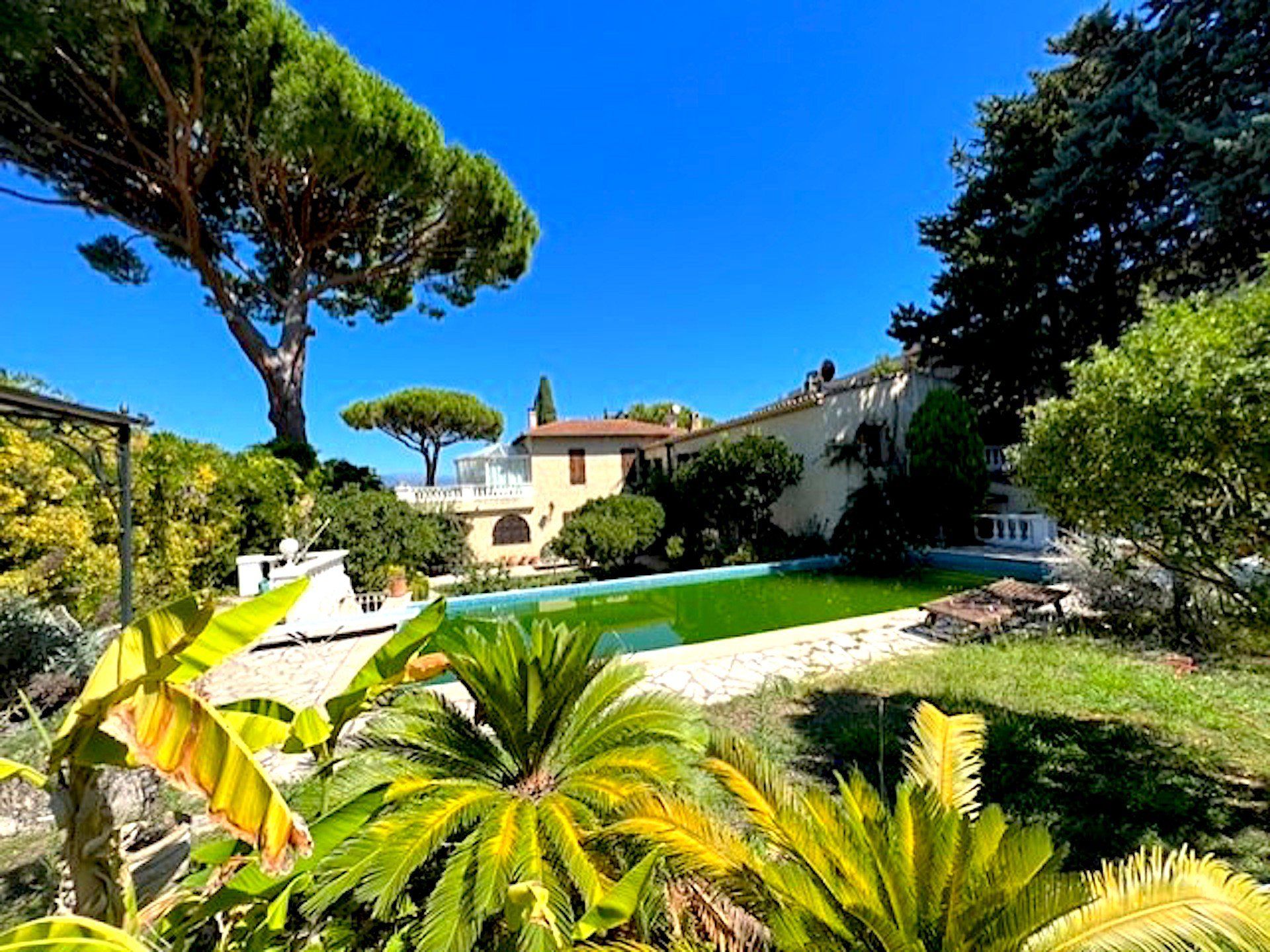 House in Antibes, Alpes-Maritimes 10814002