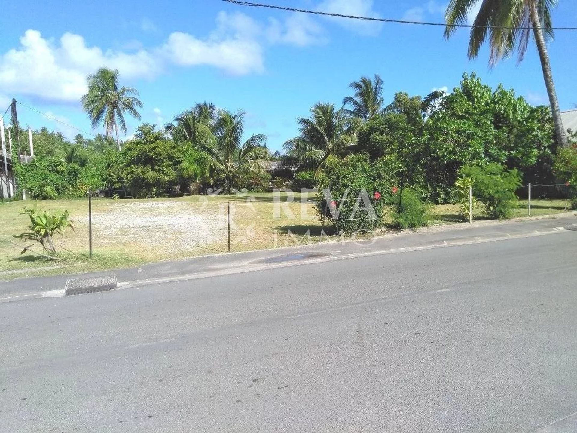 Komersial di Huahine, Îles Sous-le-Vent 10814823