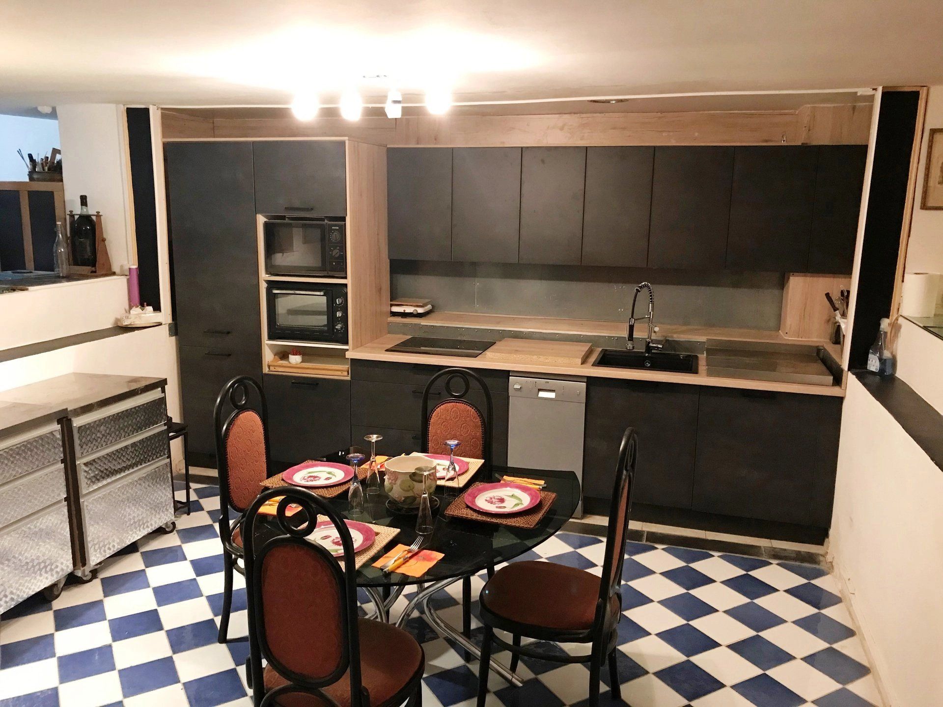 Condominium in Enghien-les-Bains, Ile-de-France 10815007