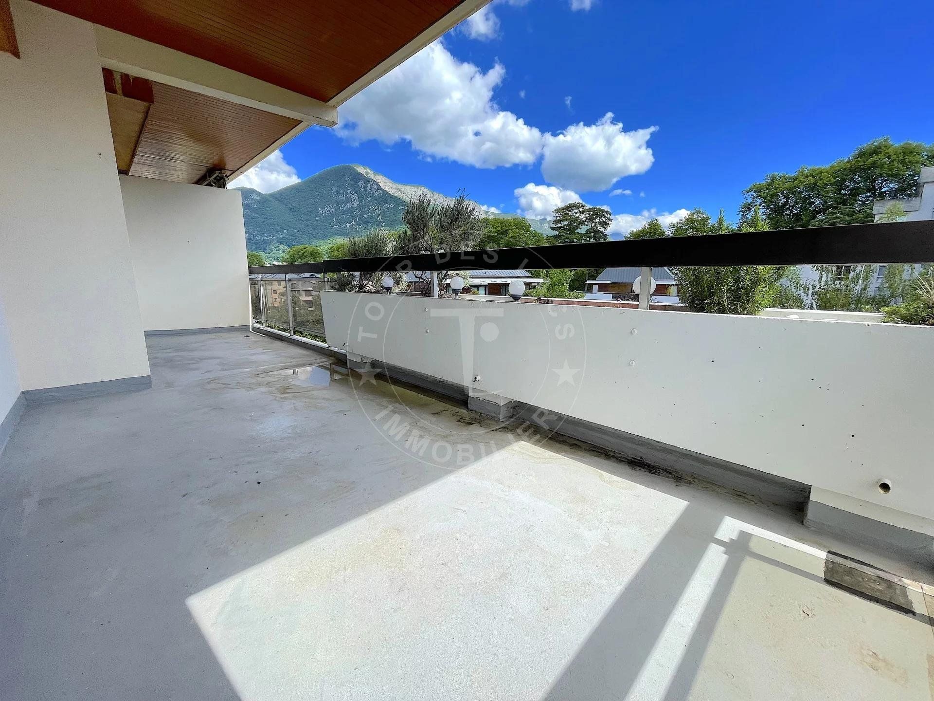 Condominium in Annecy, Haute-Savoie 10815043