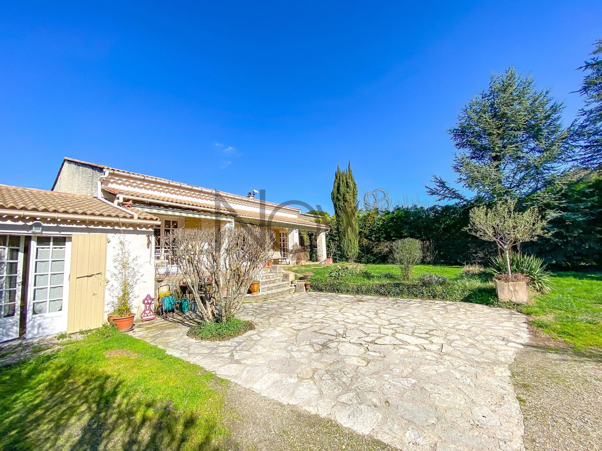 Huis in Noves, Bouches-du-Rhône 10815267