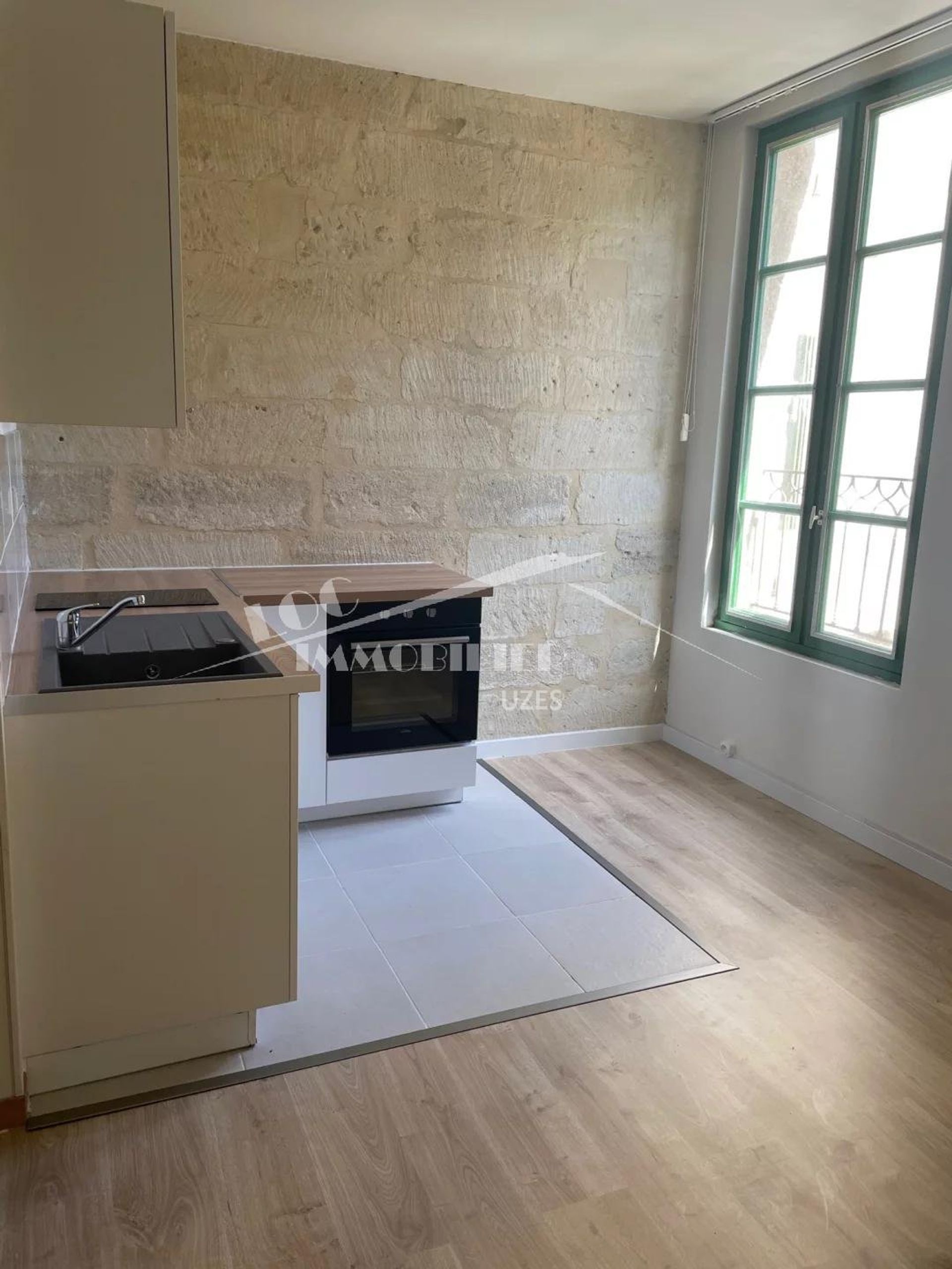 Condominium in Uzes, Occitanie 10815291