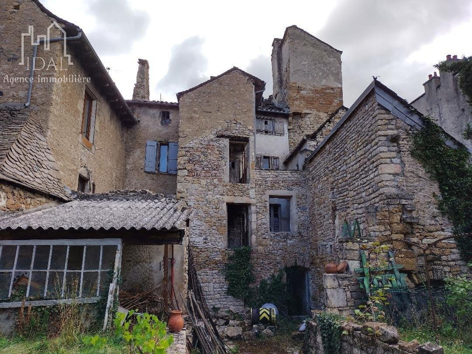 Multiple Houses in Marvejols, Lozère 10815313