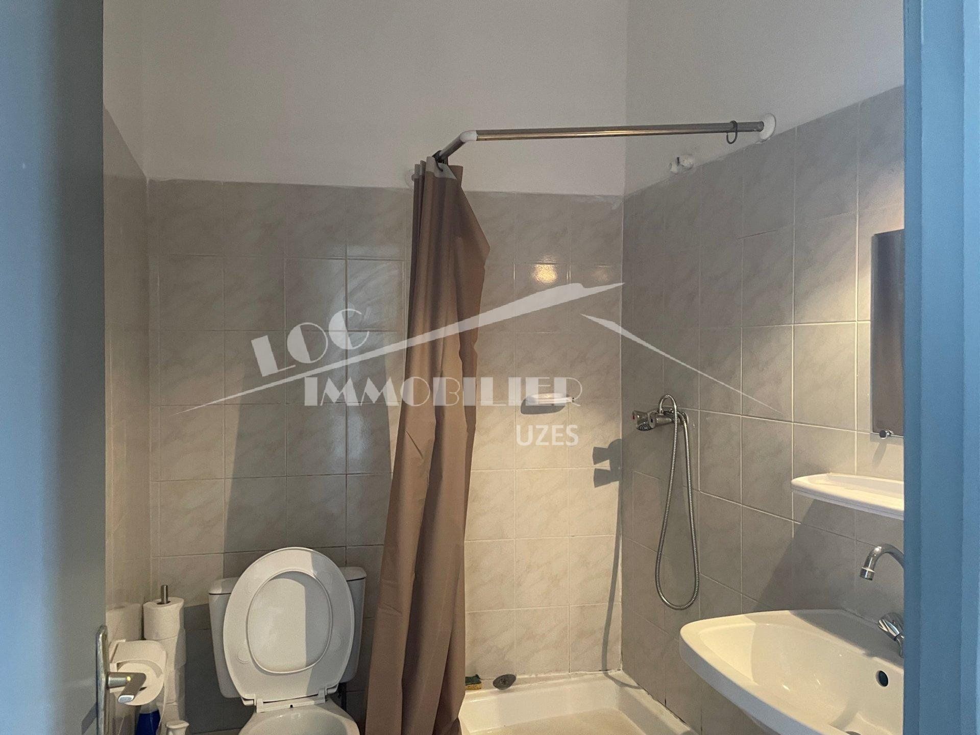 Condominio nel Uzès, Gard 10815395