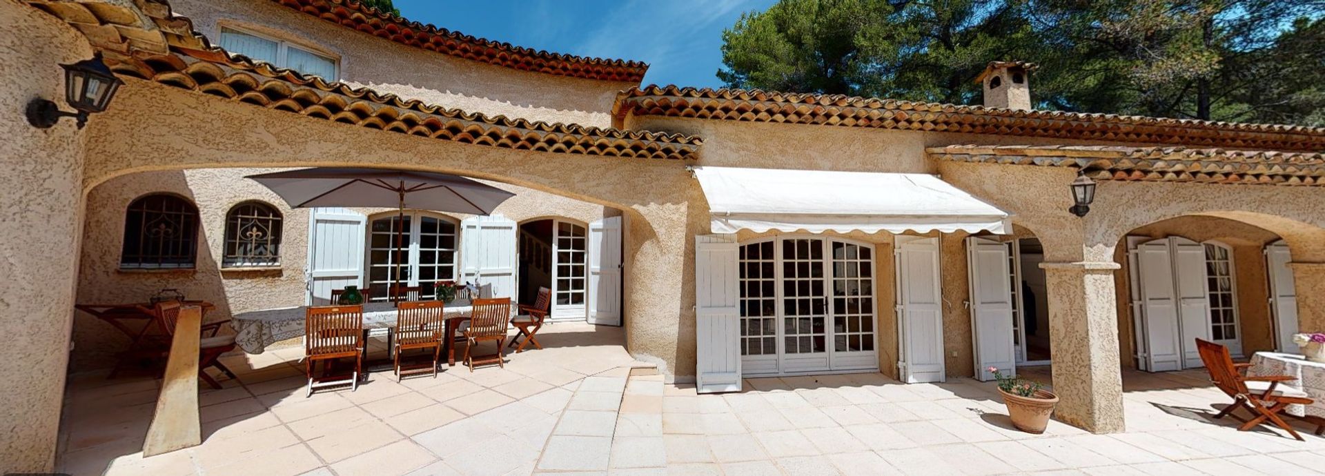 Hus i Mougins, Alpes-Maritimes 10815402