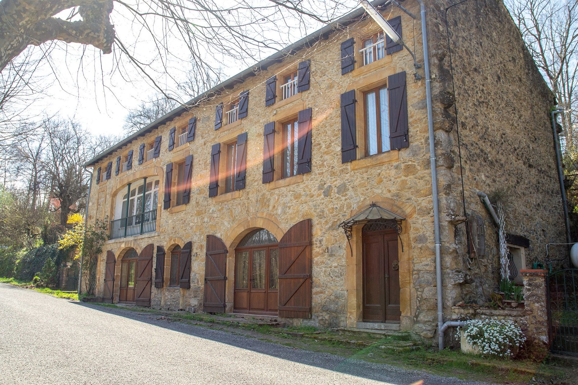 Hus i Sainte-Croix-Volvestre, Ariège 10815839