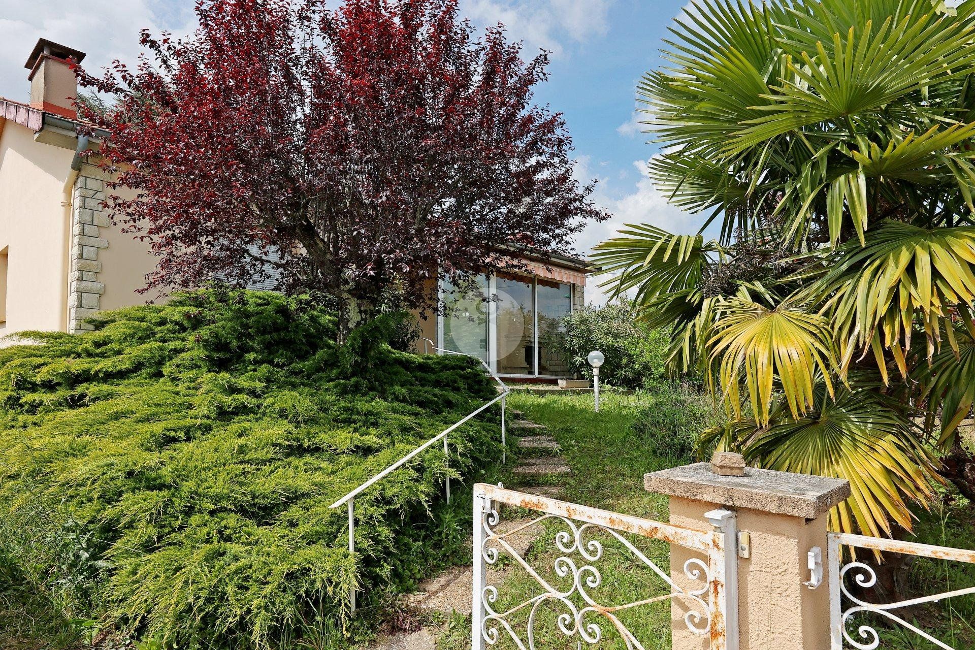 Casa nel Lescure-d'Albigeois, Occitanie 10815971