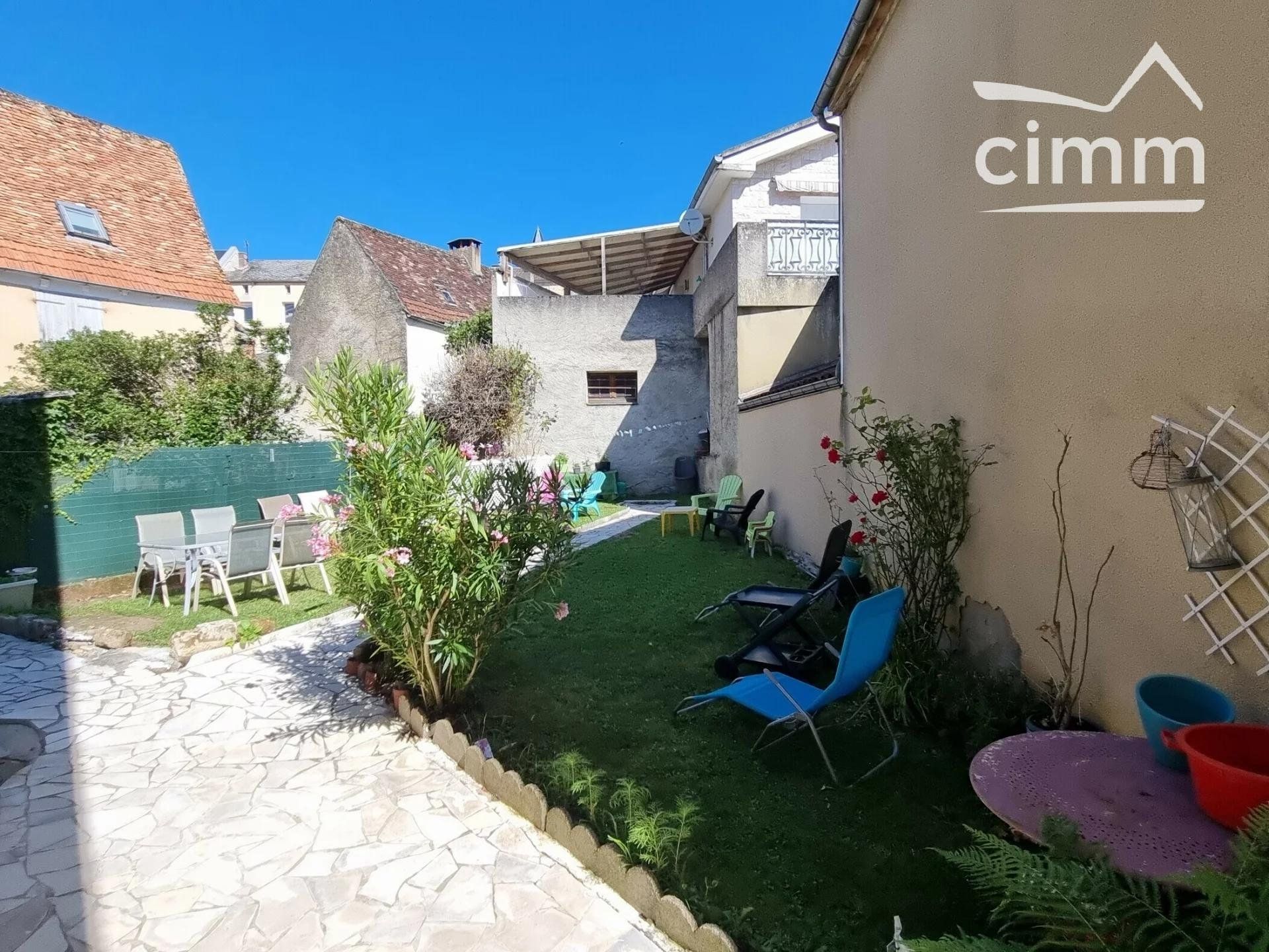 Plusieurs maisons dans Gourdon, Lot 10816456