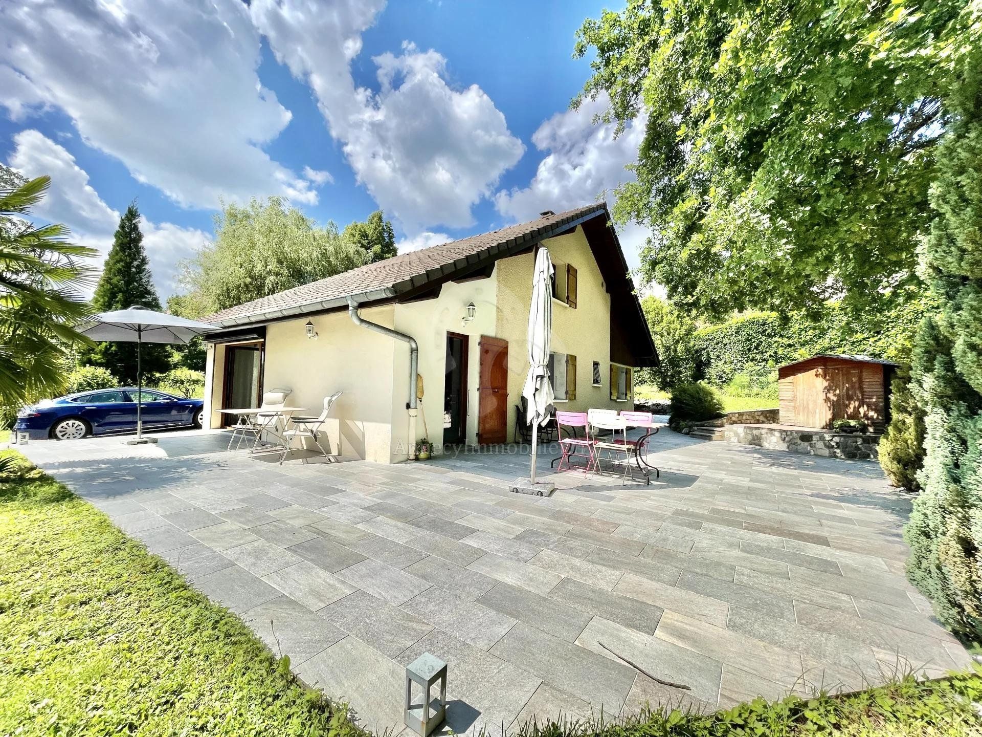 rumah dalam Annecy, Auvergne-Rhone-Alpes 10816725