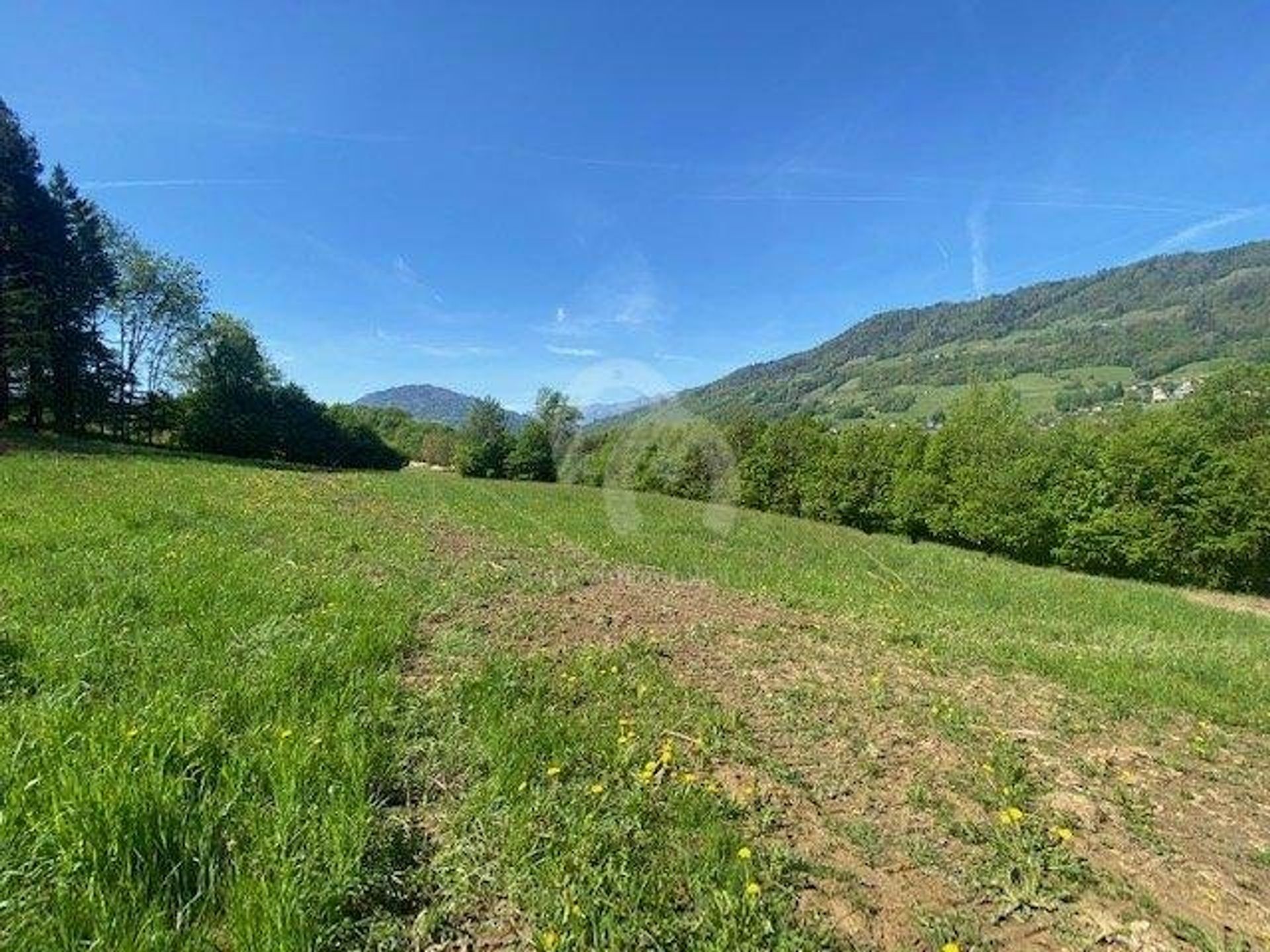 Terra no La Rochette, Auvergne-Rhone-Alpes 10816767