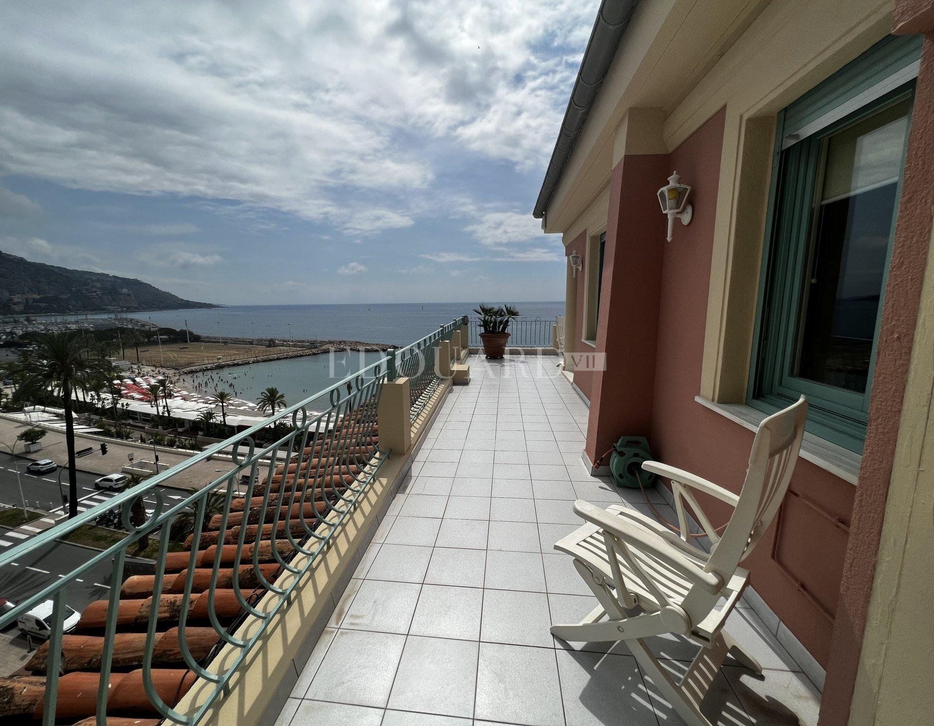 Condominium in Menton, Alpes-Maritimes 10817943