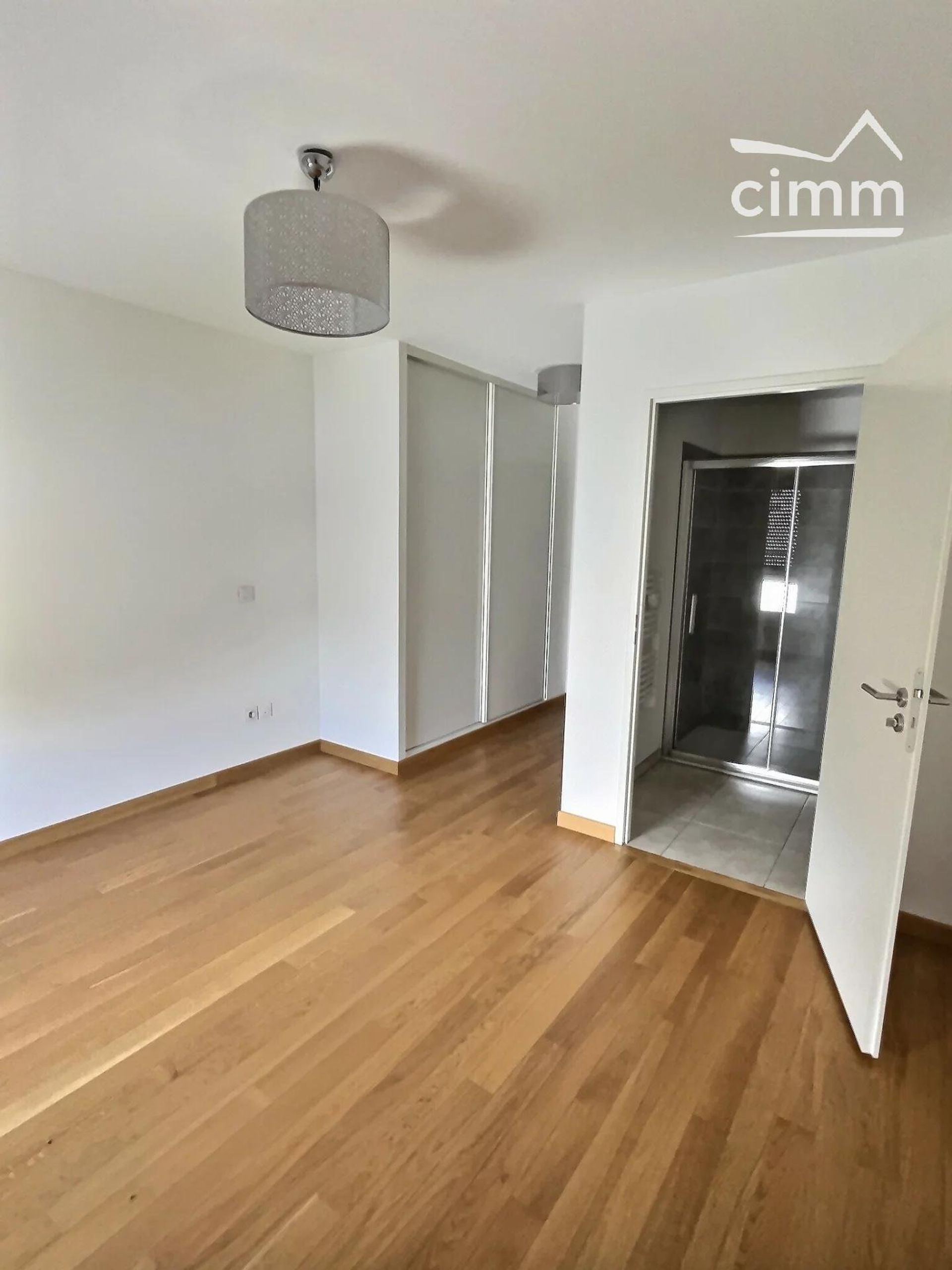 Condominio nel Acqua Claire, Alvernia-Rodano-Alpi 10817947