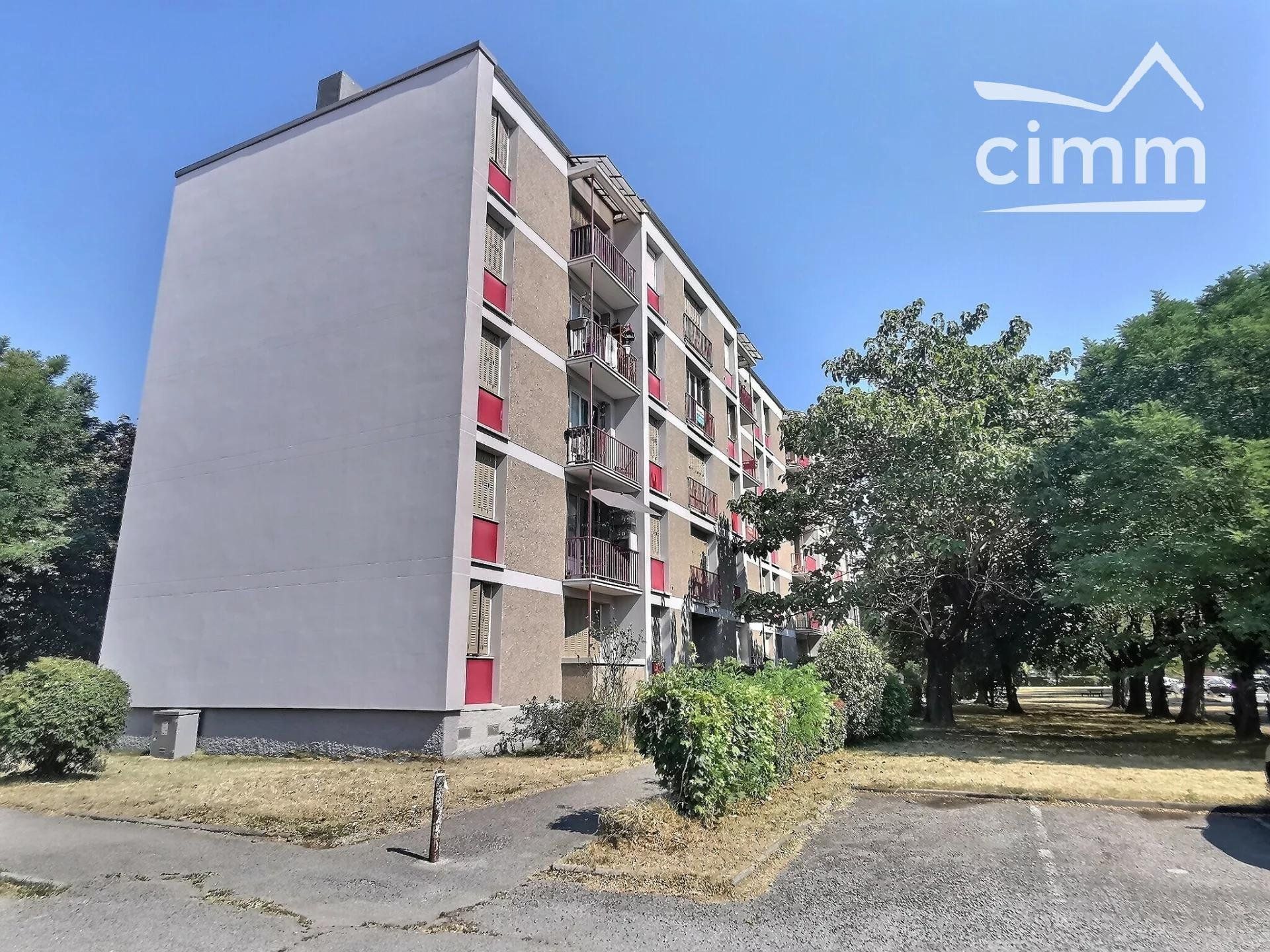 Condominio en Le Pont-de-Claix, Auvergne-Rhone-Alpes 10818004