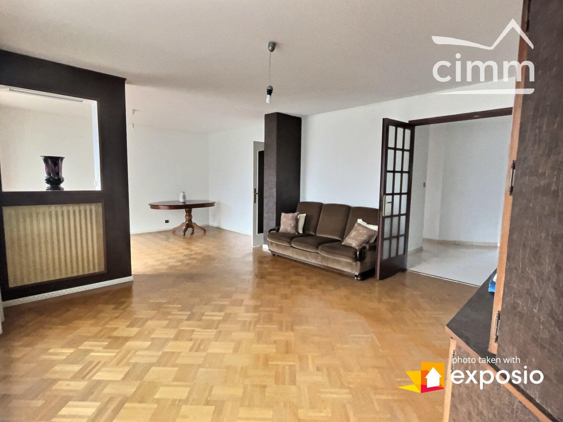 Condominium in Grenoble, Auvergne-Rhone-Alpes 10818039