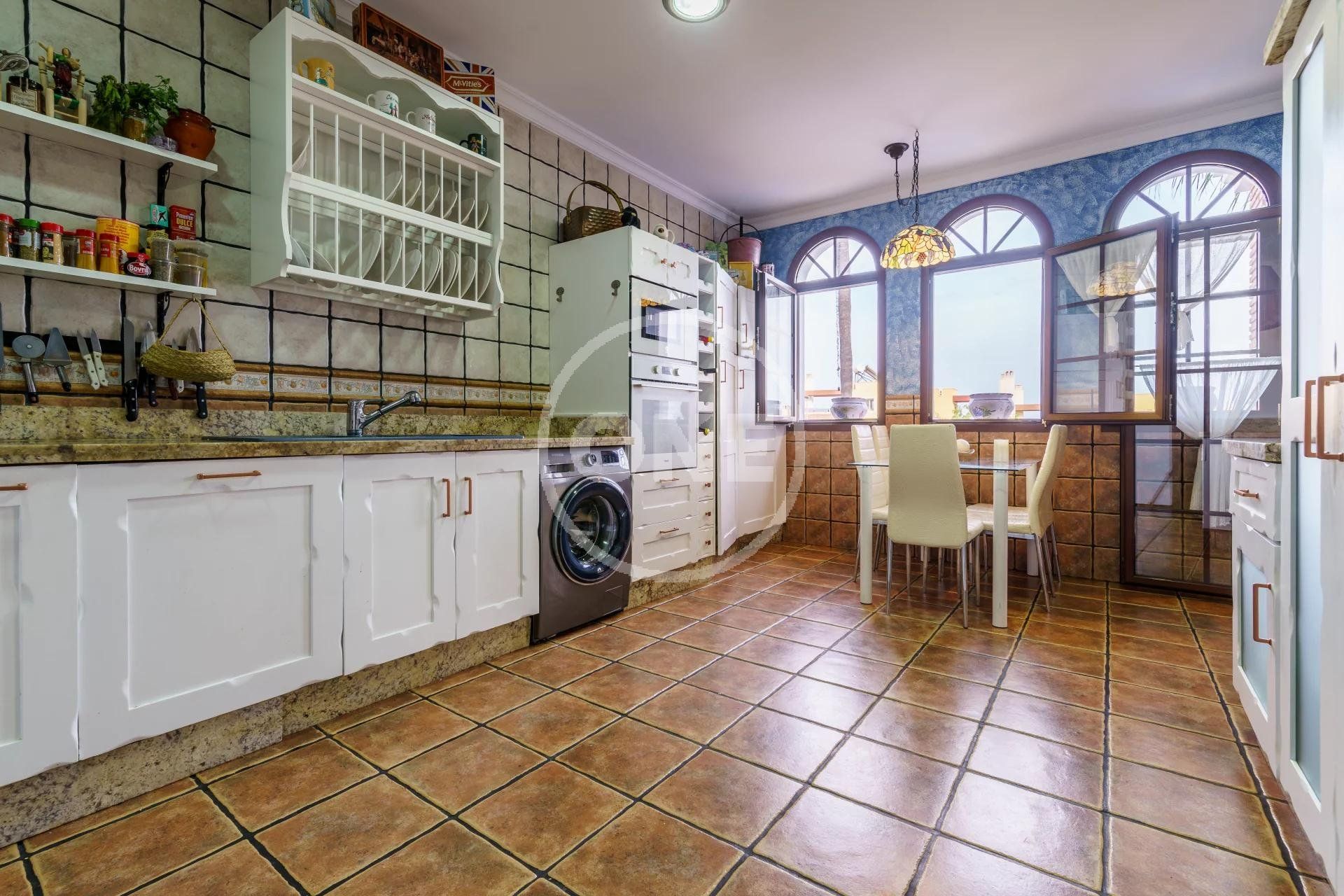 Casa nel Arroyo de la Miel, Málaga 10818257