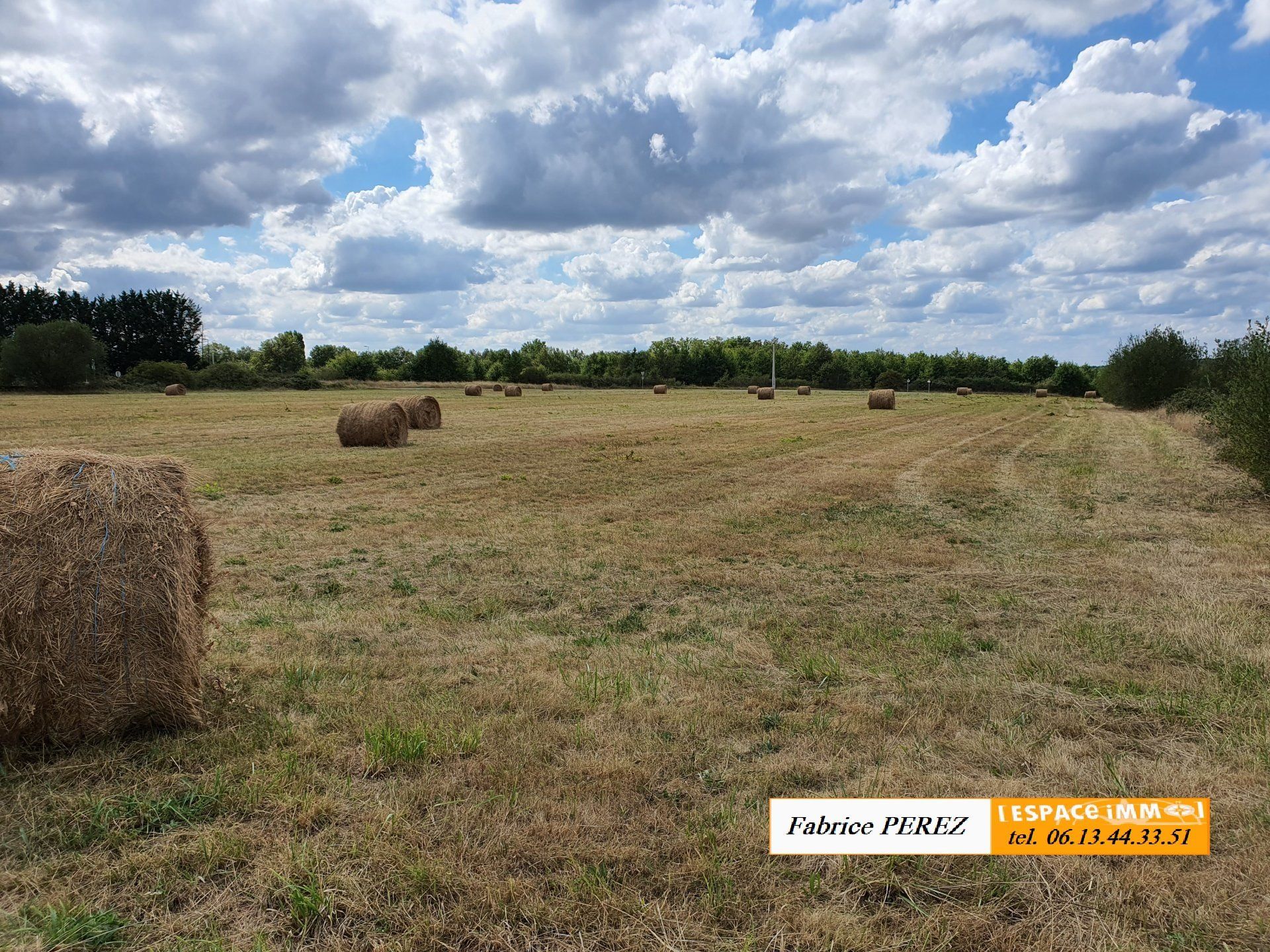 Земельные участки в Mery-sur-Cher, Centre-Val de Loire 10818349