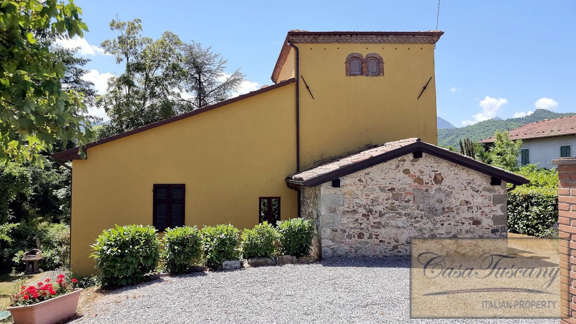 Huis in Piazza al Serchio, Tuscany 10819701