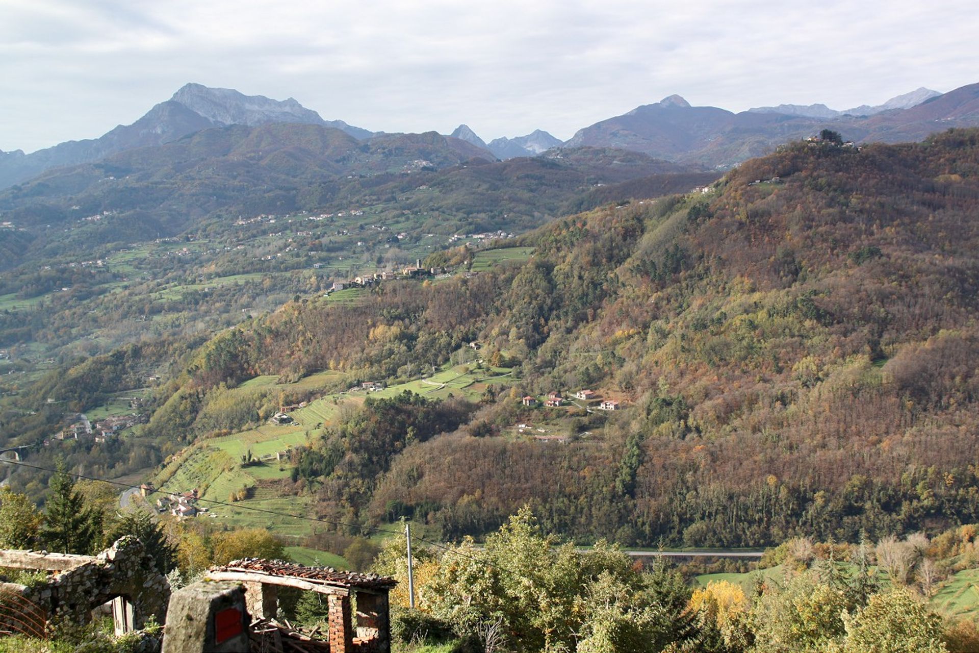 Квартира в Castelnuovo di Garfagnana, Tuscany 10819703