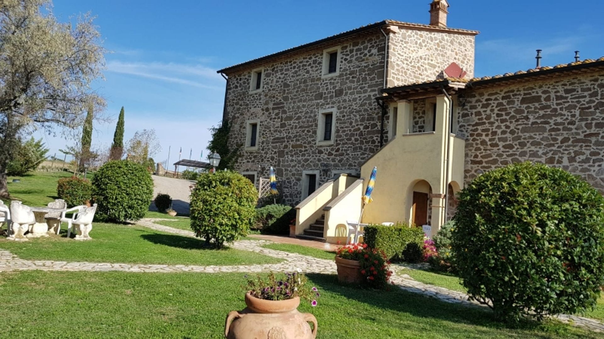 Condominium dans Montecatini, Tuscany 10819715