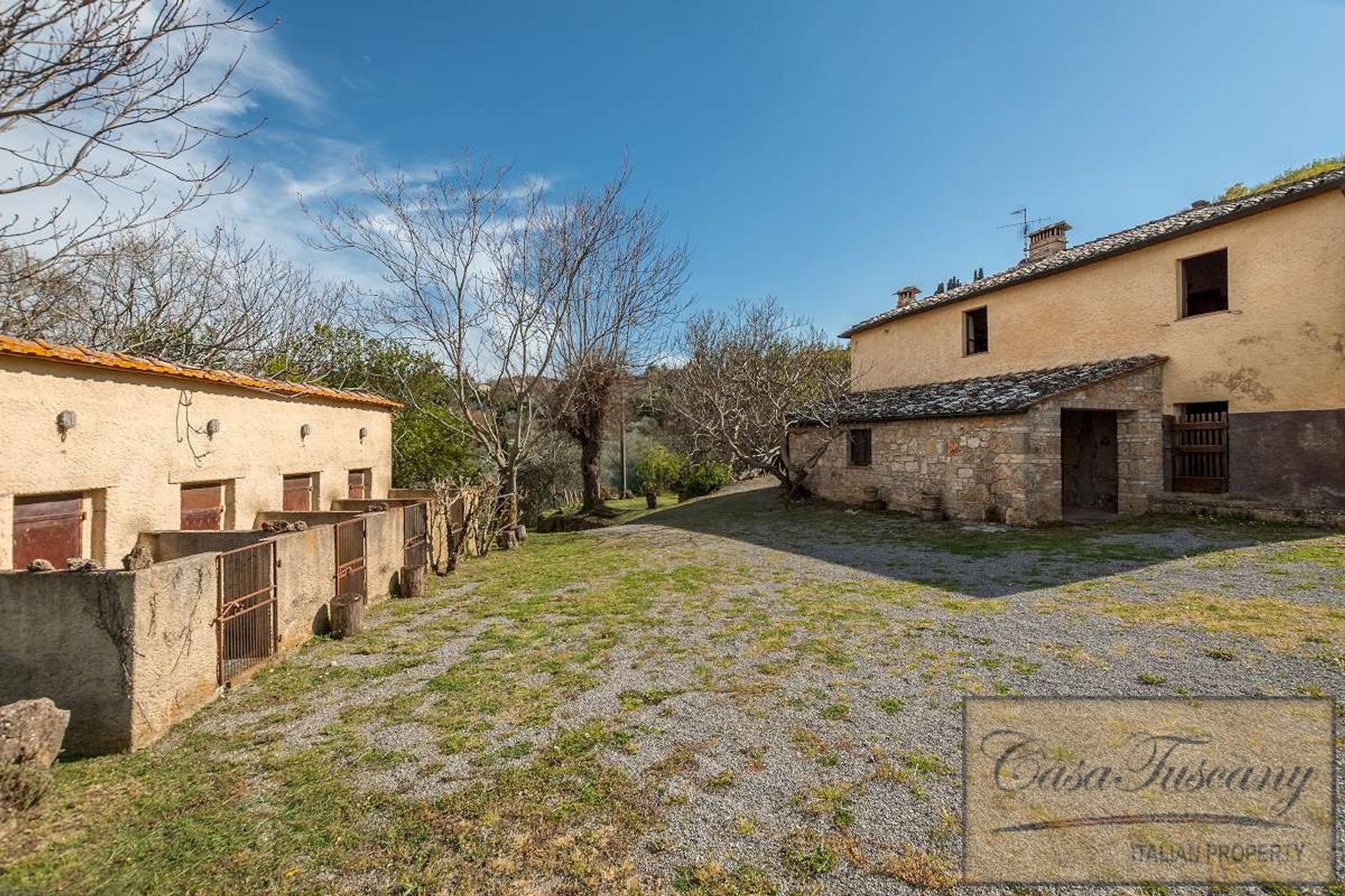 rumah dalam Sarteano, Tuscany 10819723