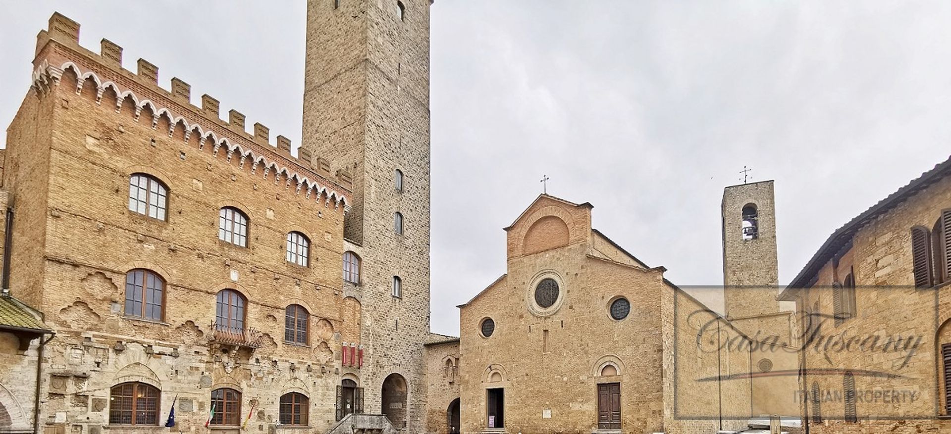 सम्मिलित में San Gimignano, Tuscany 10819730