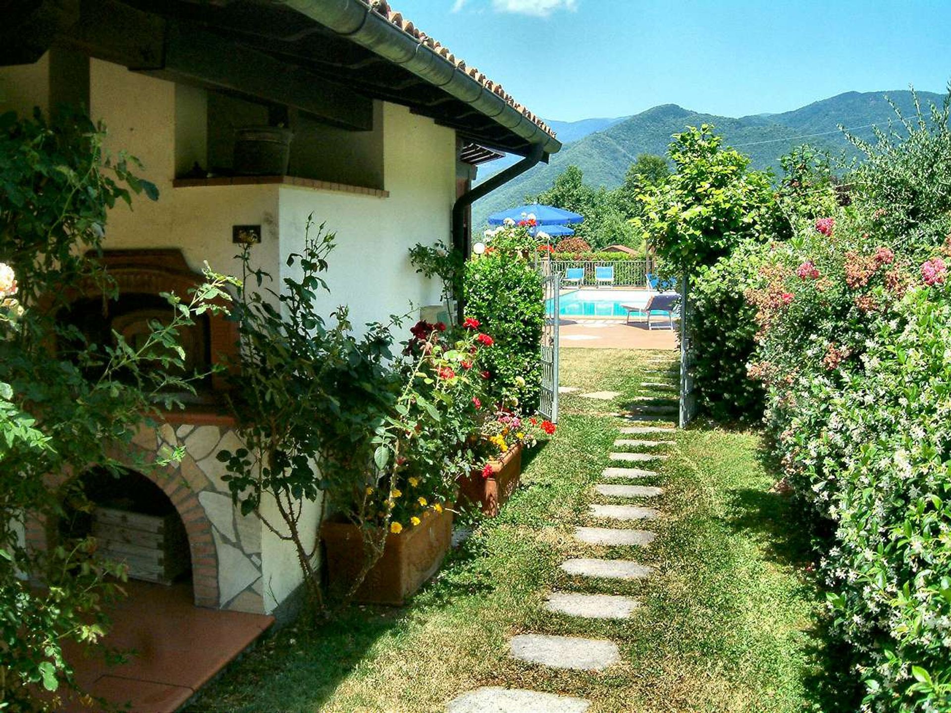 Talo sisään Castelnuovo di Garfagnana, Tuscany 10819733